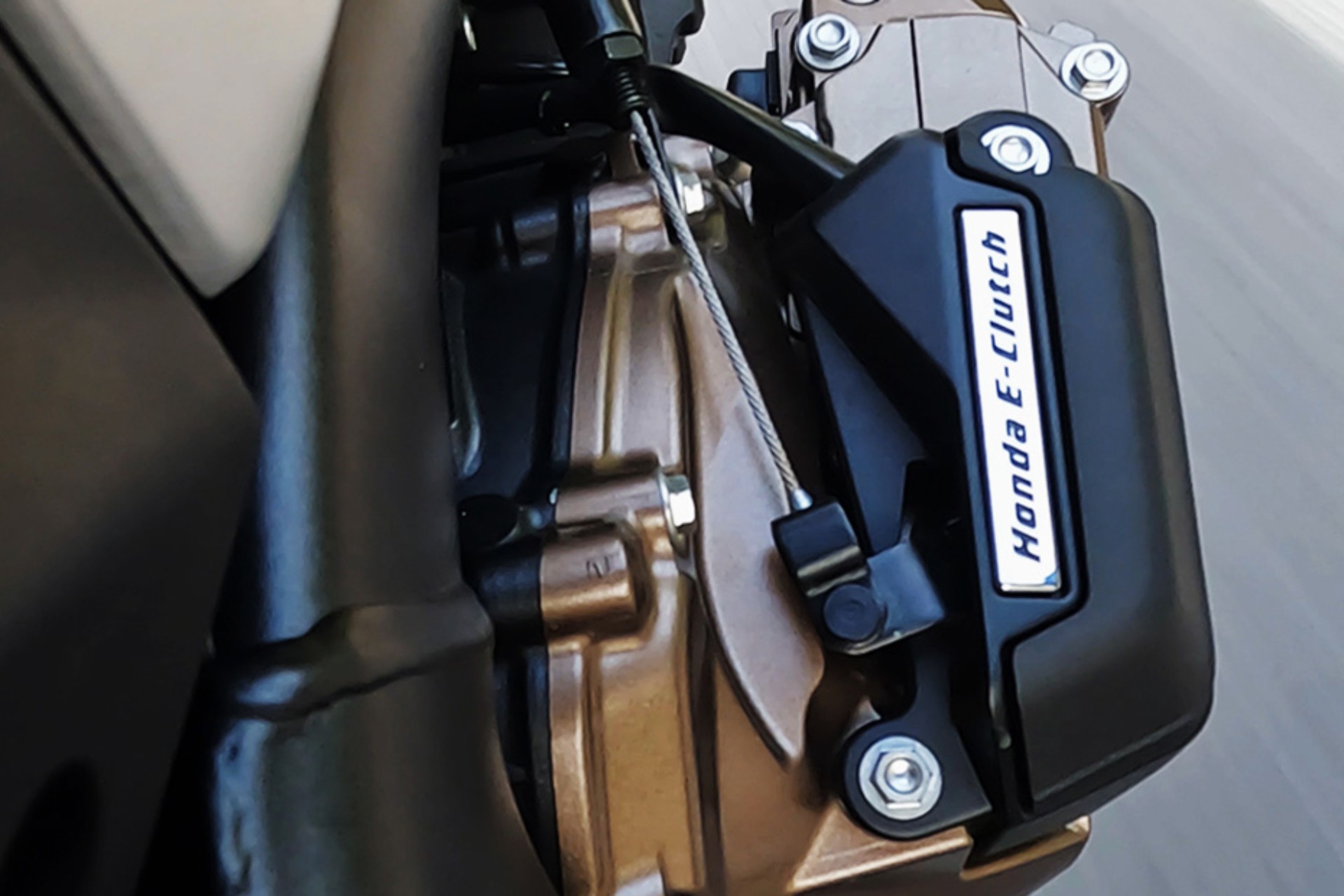 Los 5 daños de moto que le pueden costar caro