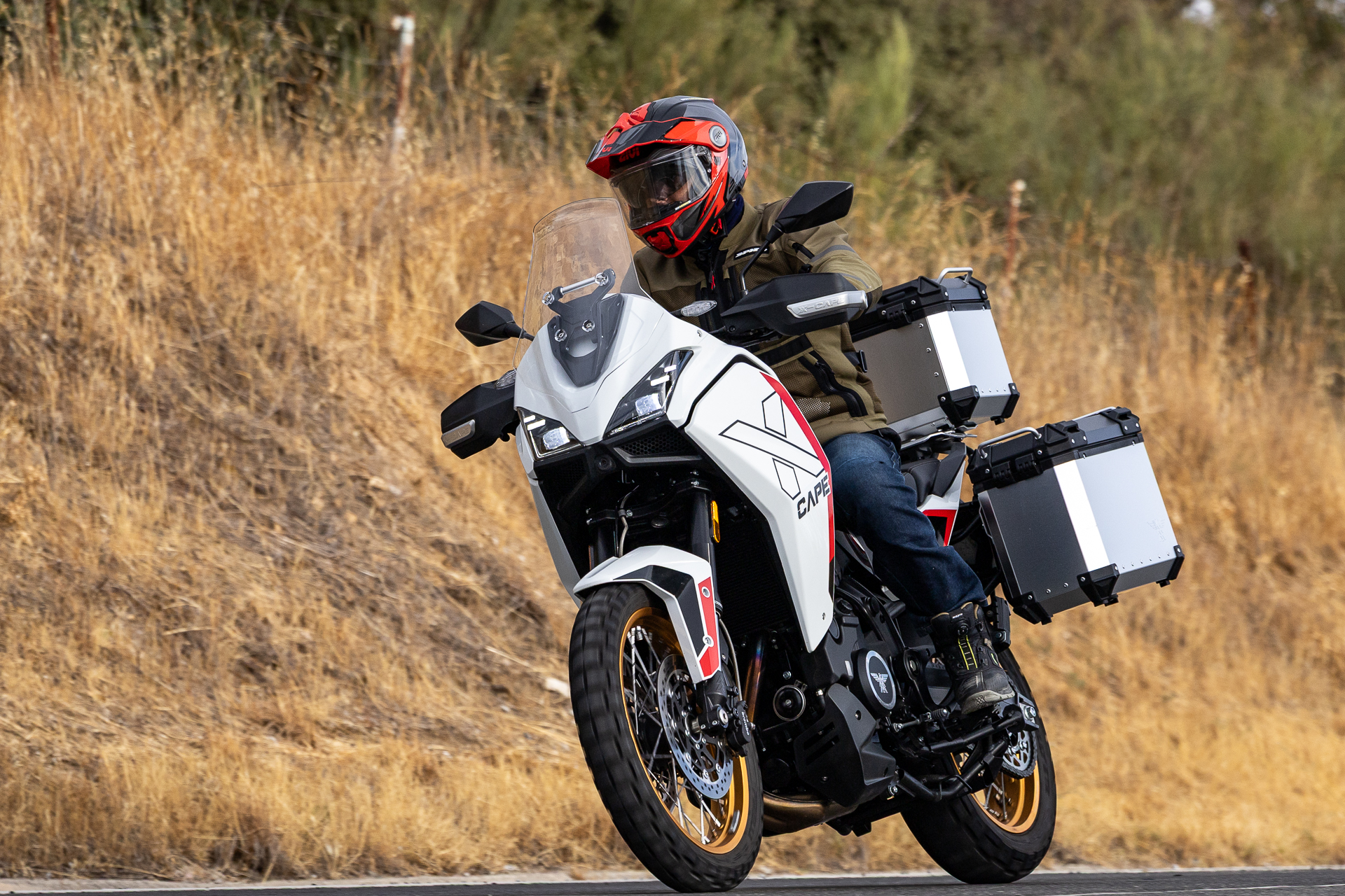 Prueba Moto Morini X-Cape 700