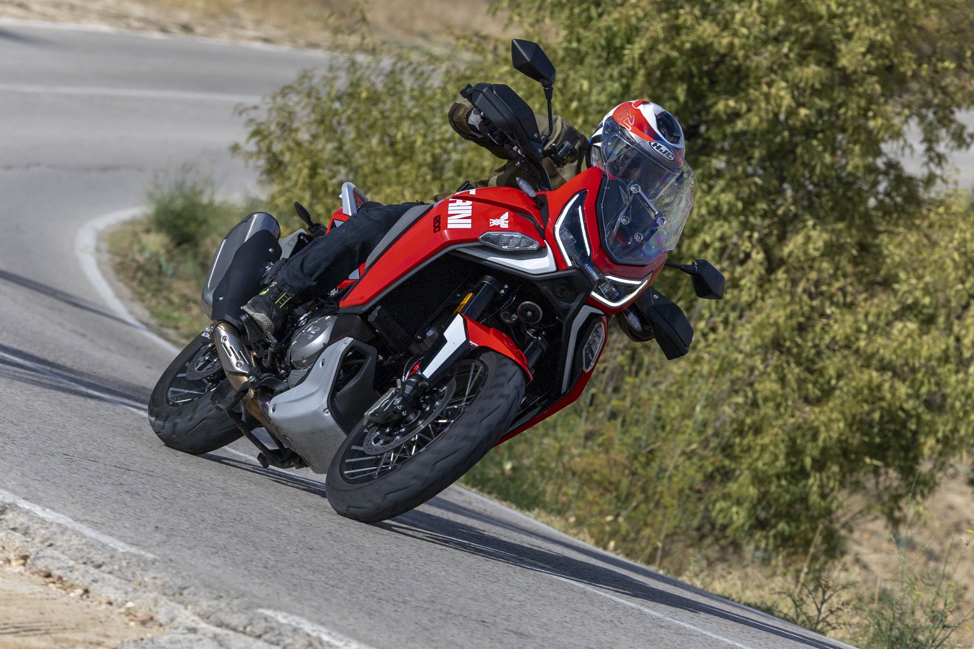 Prueba Moto Morini X-Cape 1200