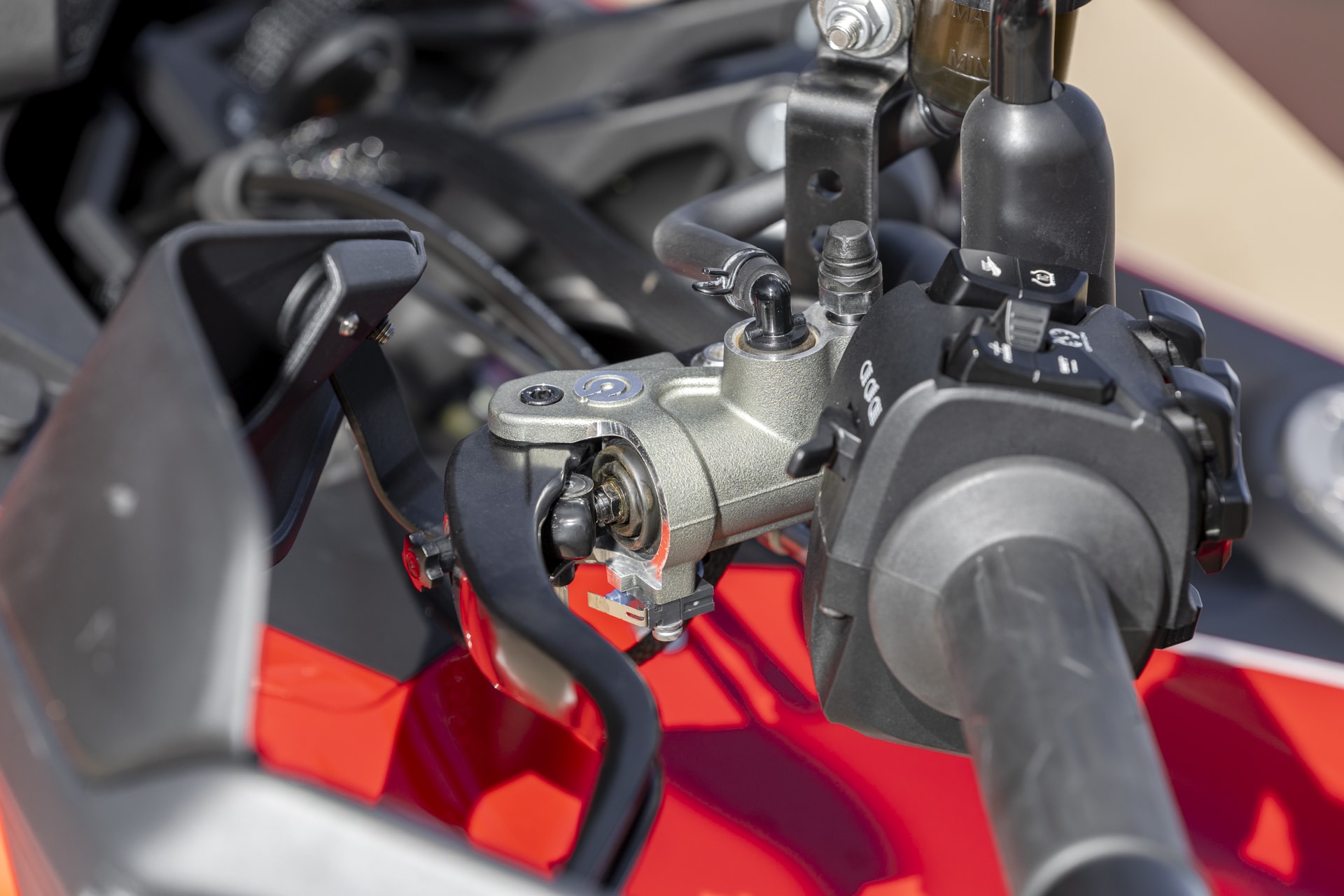 Prueba Moto Morini X-Cape 1200