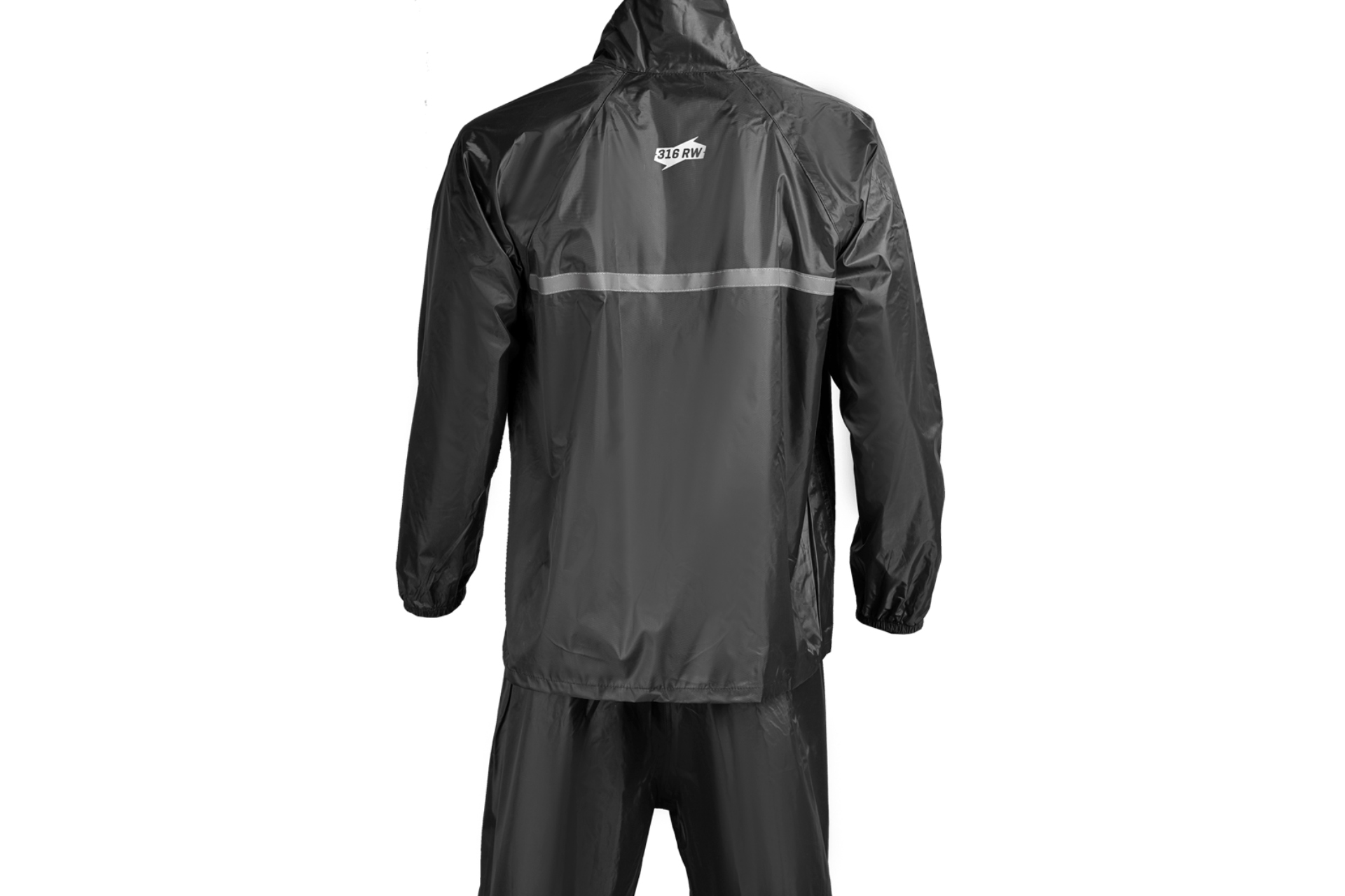 Impermeable y botas, accesorios clave para enfrentar la lluvia en Colombia