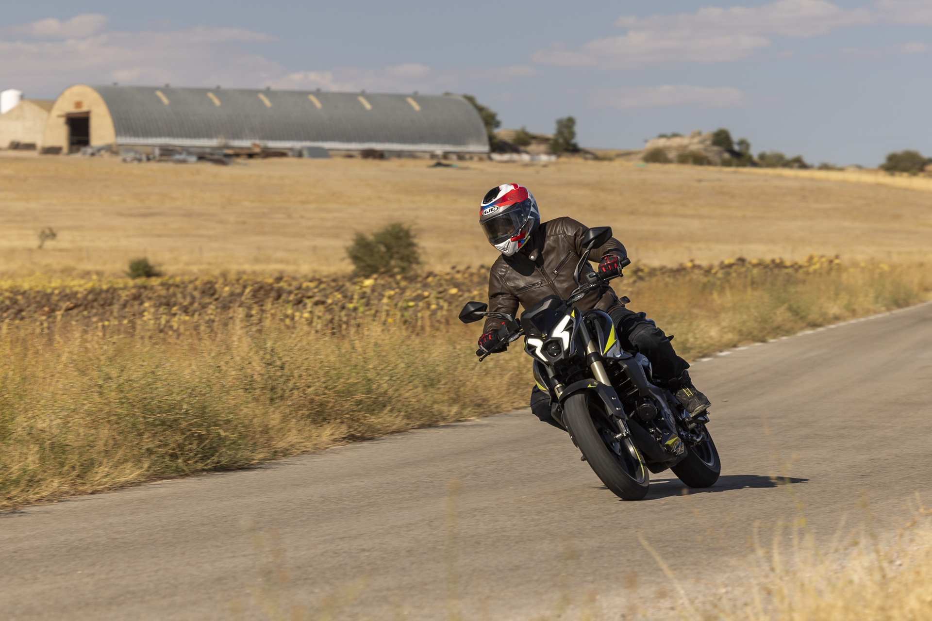 De ruta con Bajaj ¿De verdad necesitas más de 400 cc?