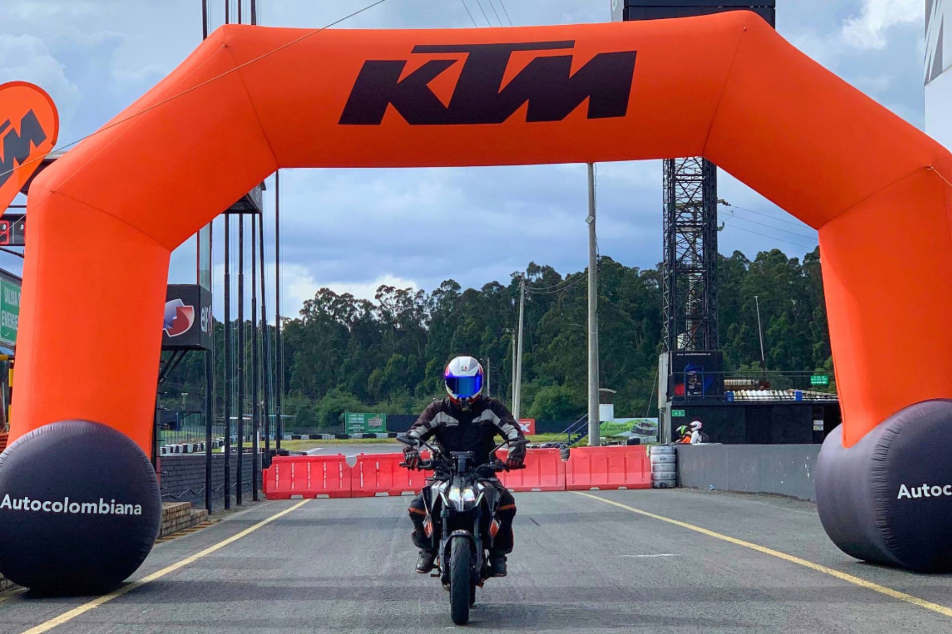 KTM Track Day 2026: Velocidad, técnica y asfalto. Crónica