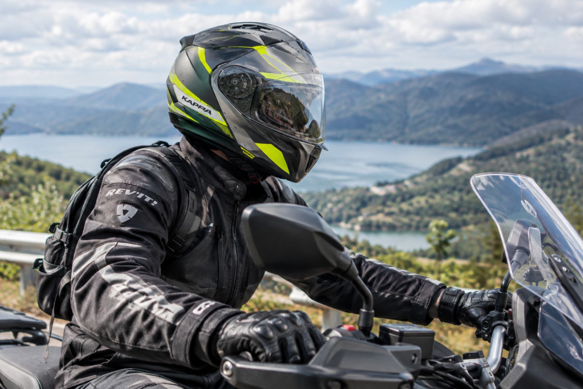 Kappa KV55 York, el casco que gira 180° y combina protección, tecnología y versatilidad