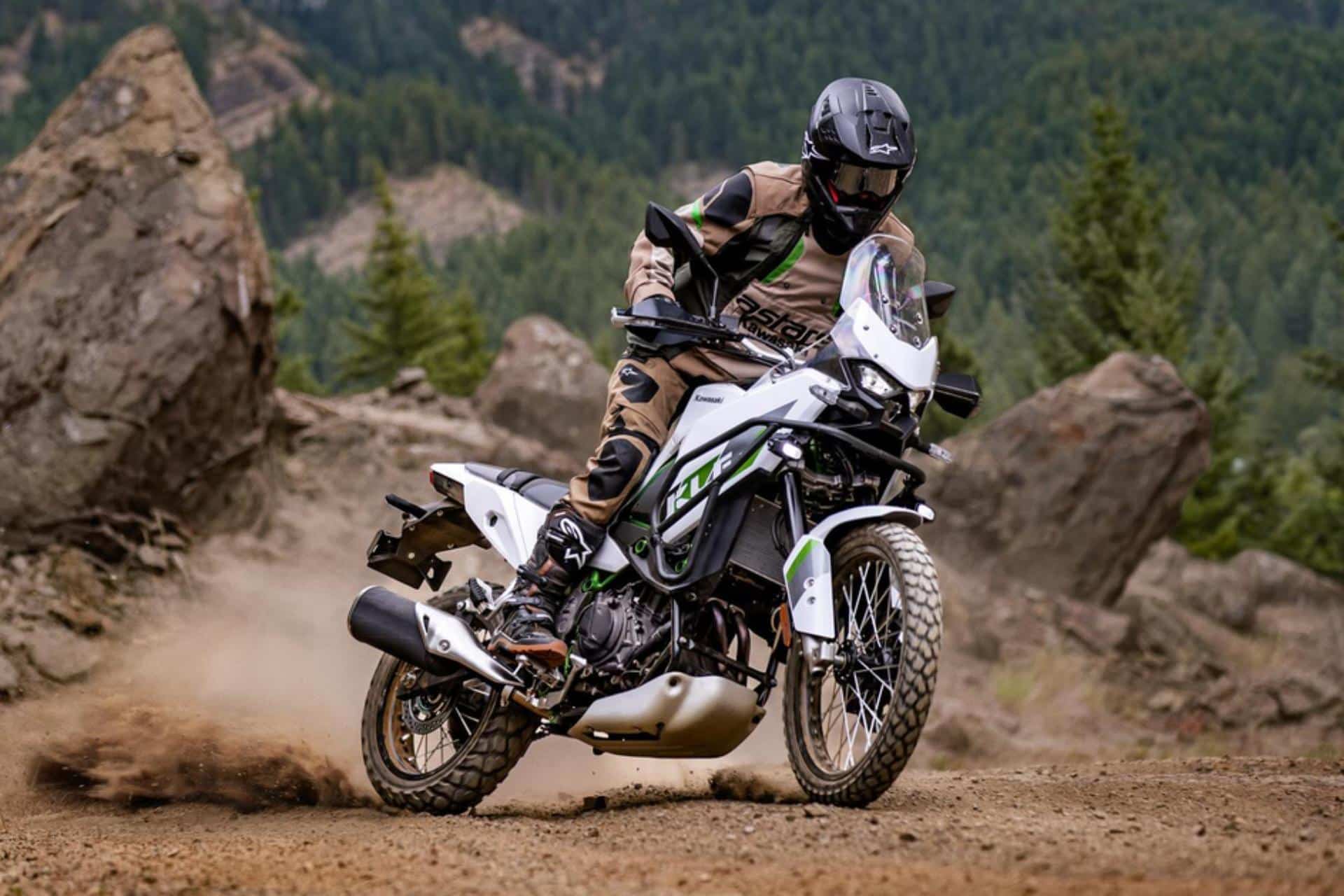Kawasaki KLE500 SE Smartride 2027, la Adventure que cambia las reglas del juego