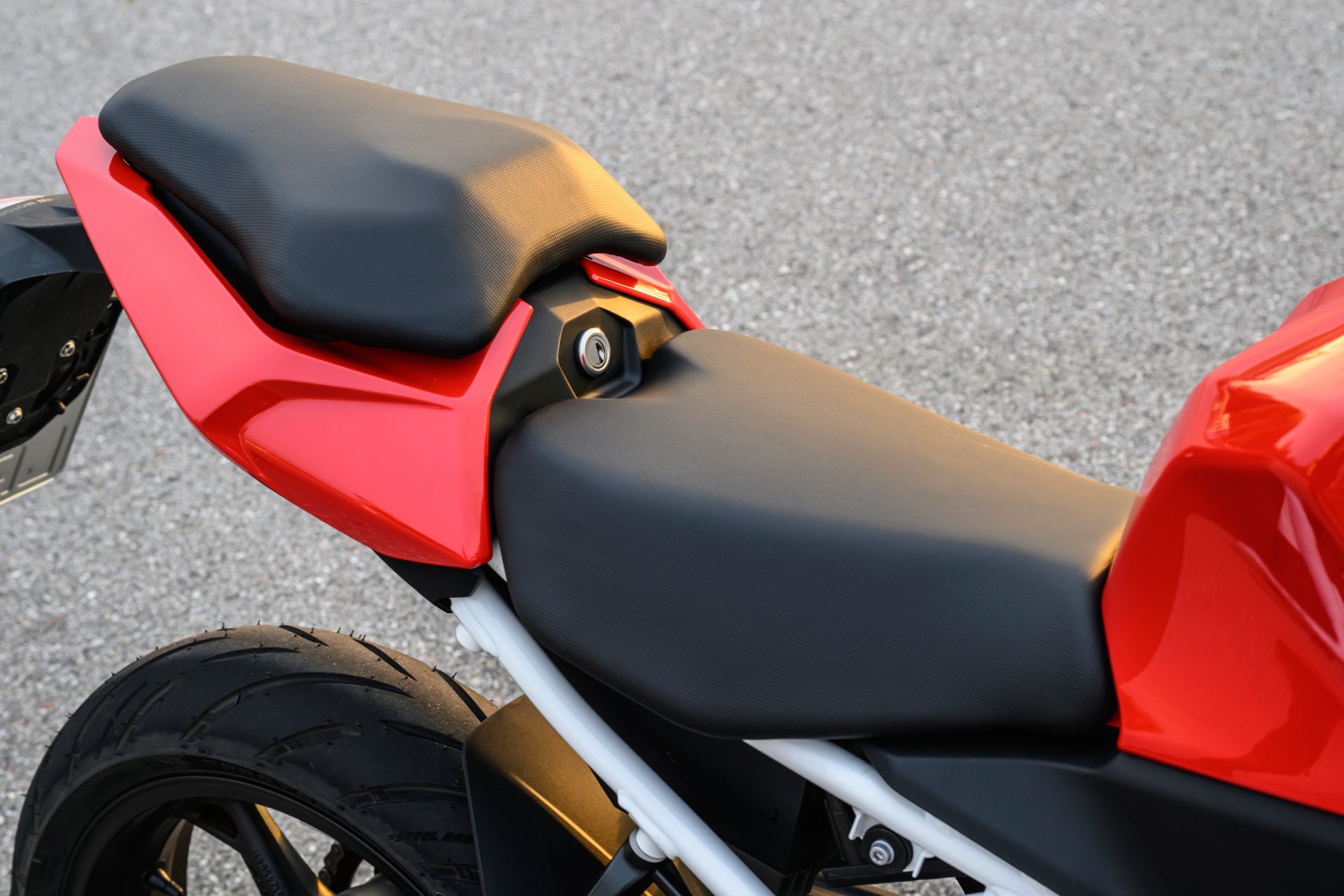 BMW F 450 RR: Todos los datos clave que debe saber