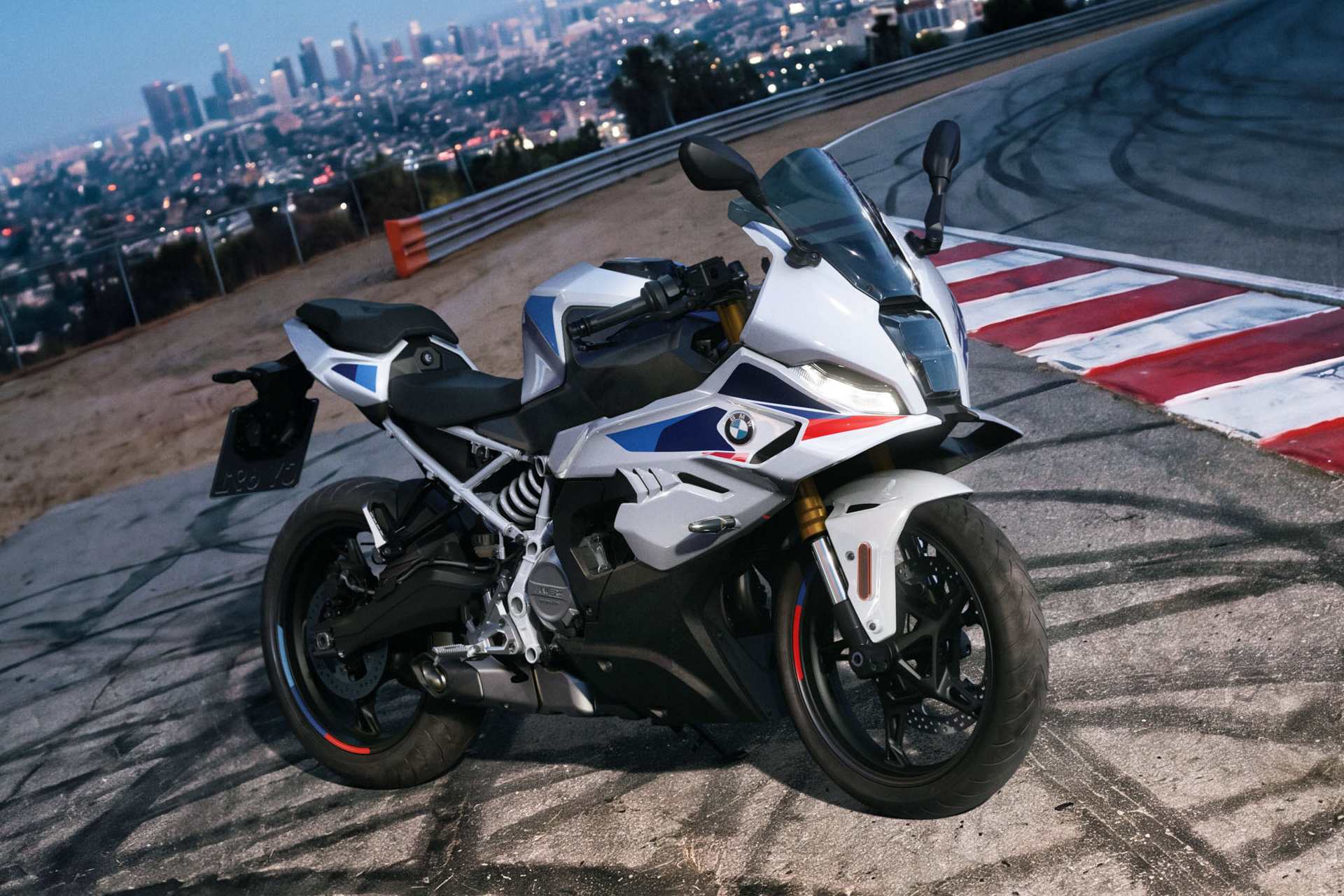 BMW F 450 RR: Todos los datos clave que debe saber
