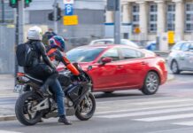 Todo motociclista en Colombia debe conocer estas leyes de tránsito