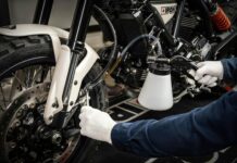 ¿Cada cuánto se debe cambiar el líquido de frenos de una motocicleta?