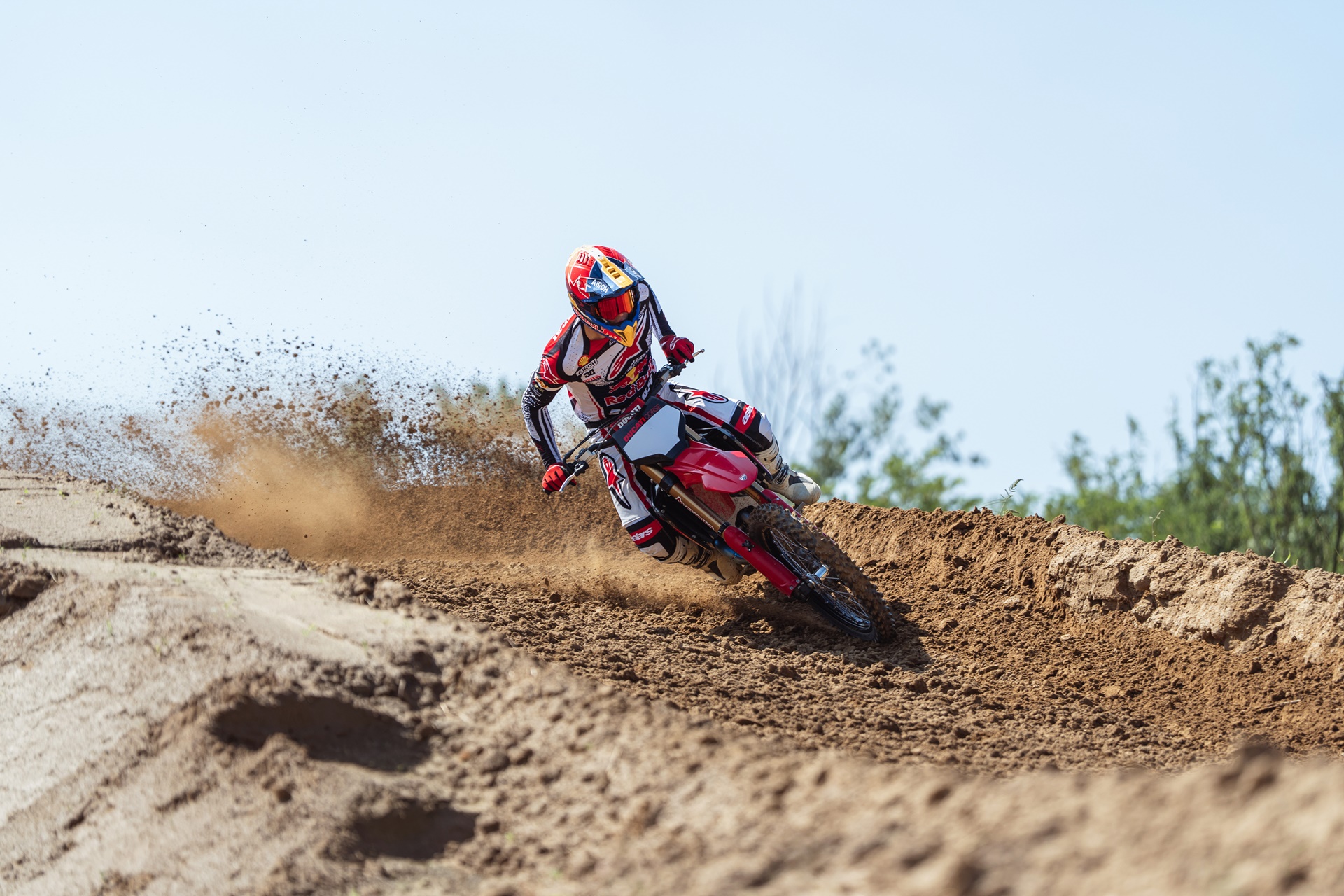 Gama Ducati Desmo450 MX 2027: más prestaciones y mejor ergonomía para favorecer el pilotaje