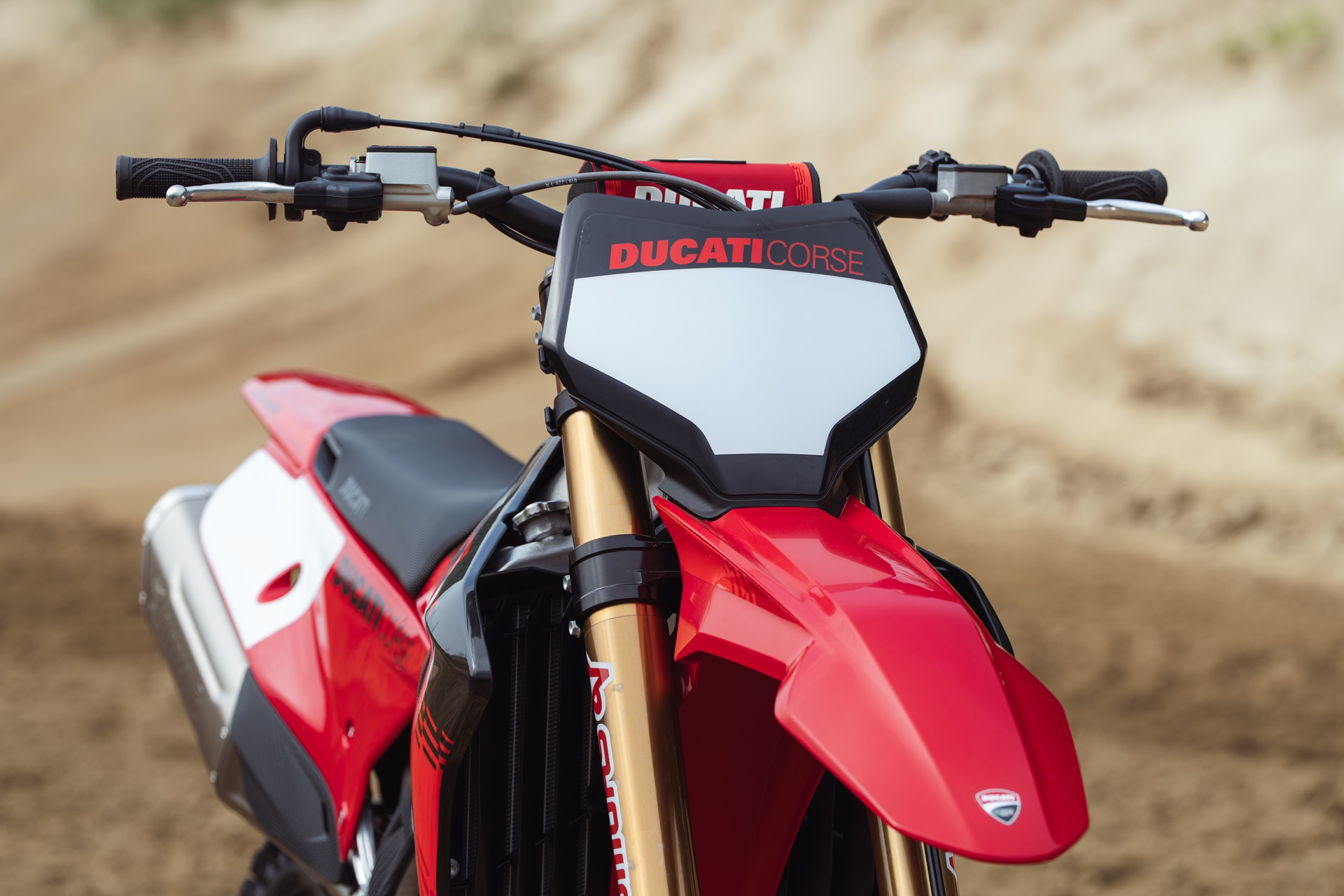Gama Ducati Desmo450 MX 2027: más prestaciones y mejor ergonomía para favorecer el pilotaje