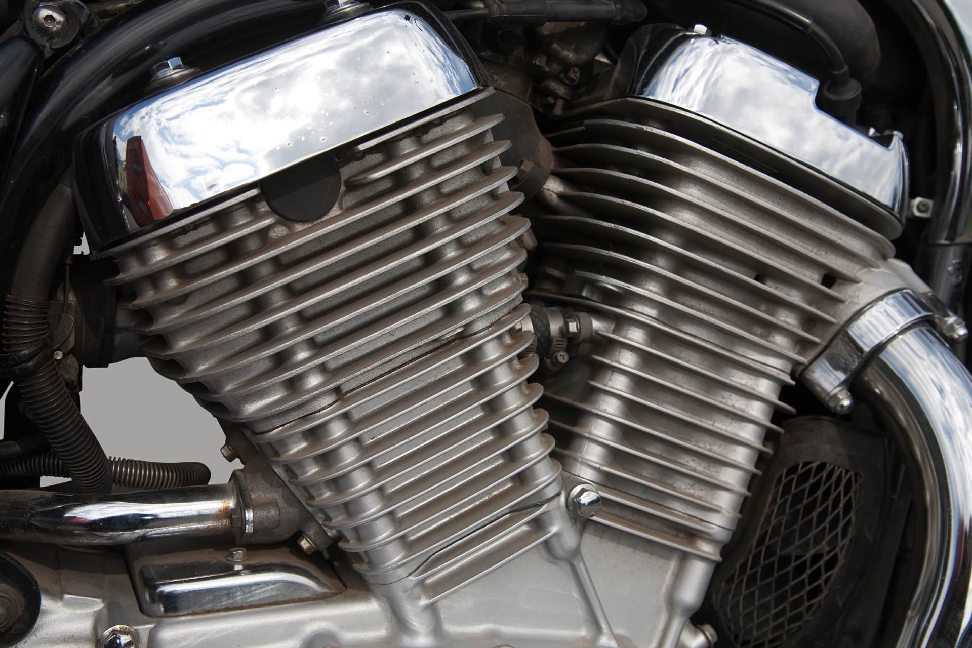Los 5 daños de moto que le pueden costar caro