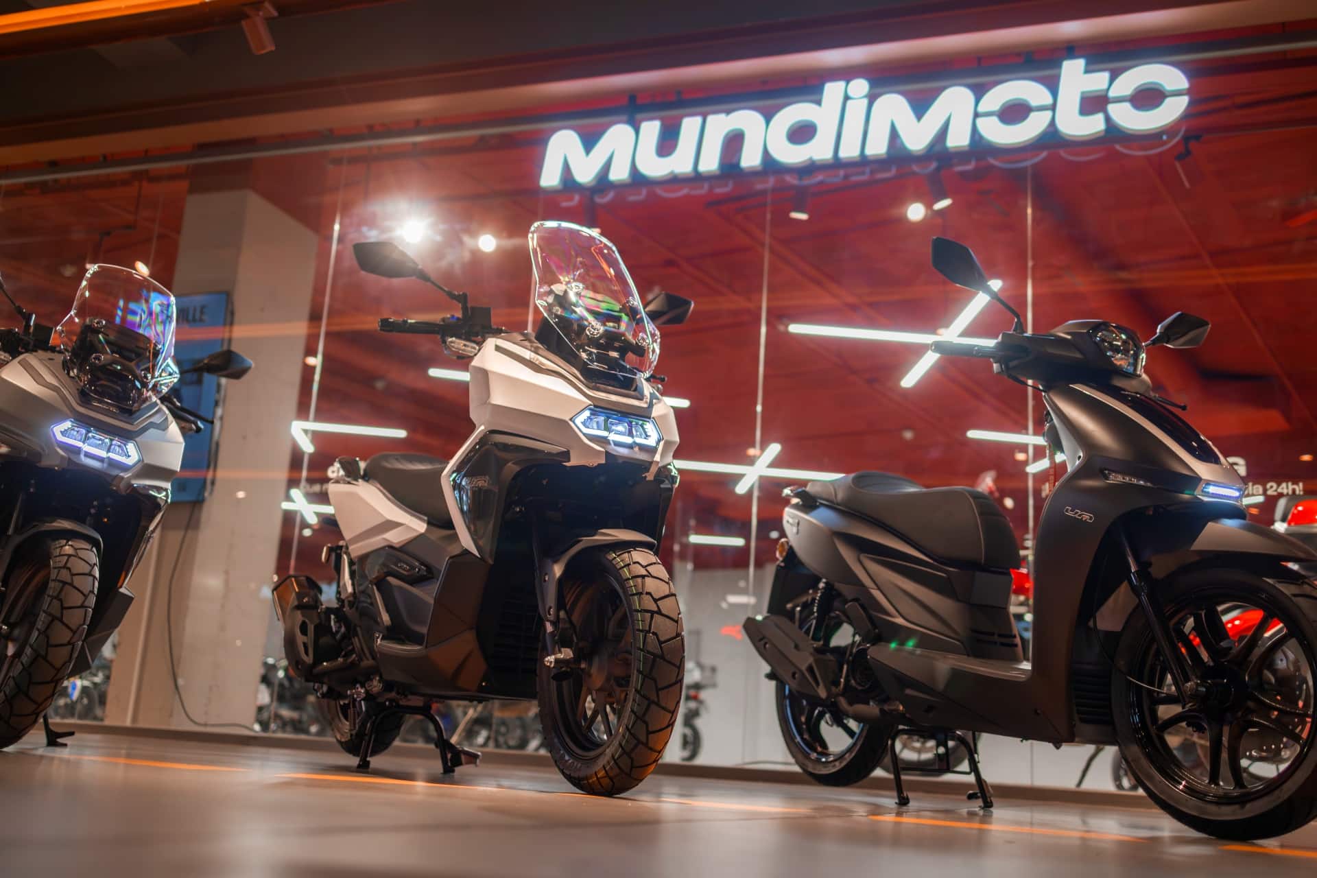 Mundimoto distribuidor de UM Motorcycles en España 2027