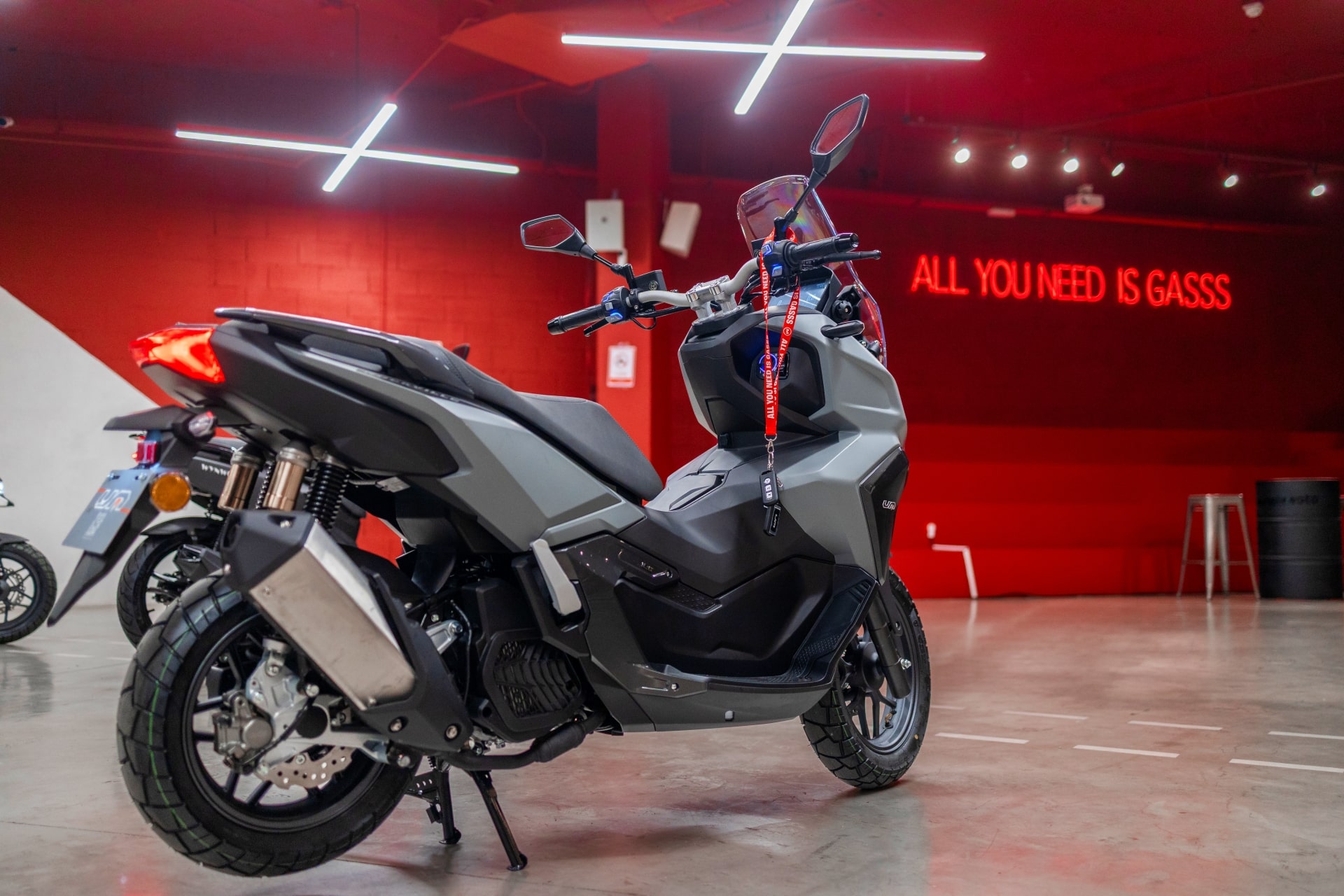 Mundimoto distribuidor de UM Motorcycles en España 2027