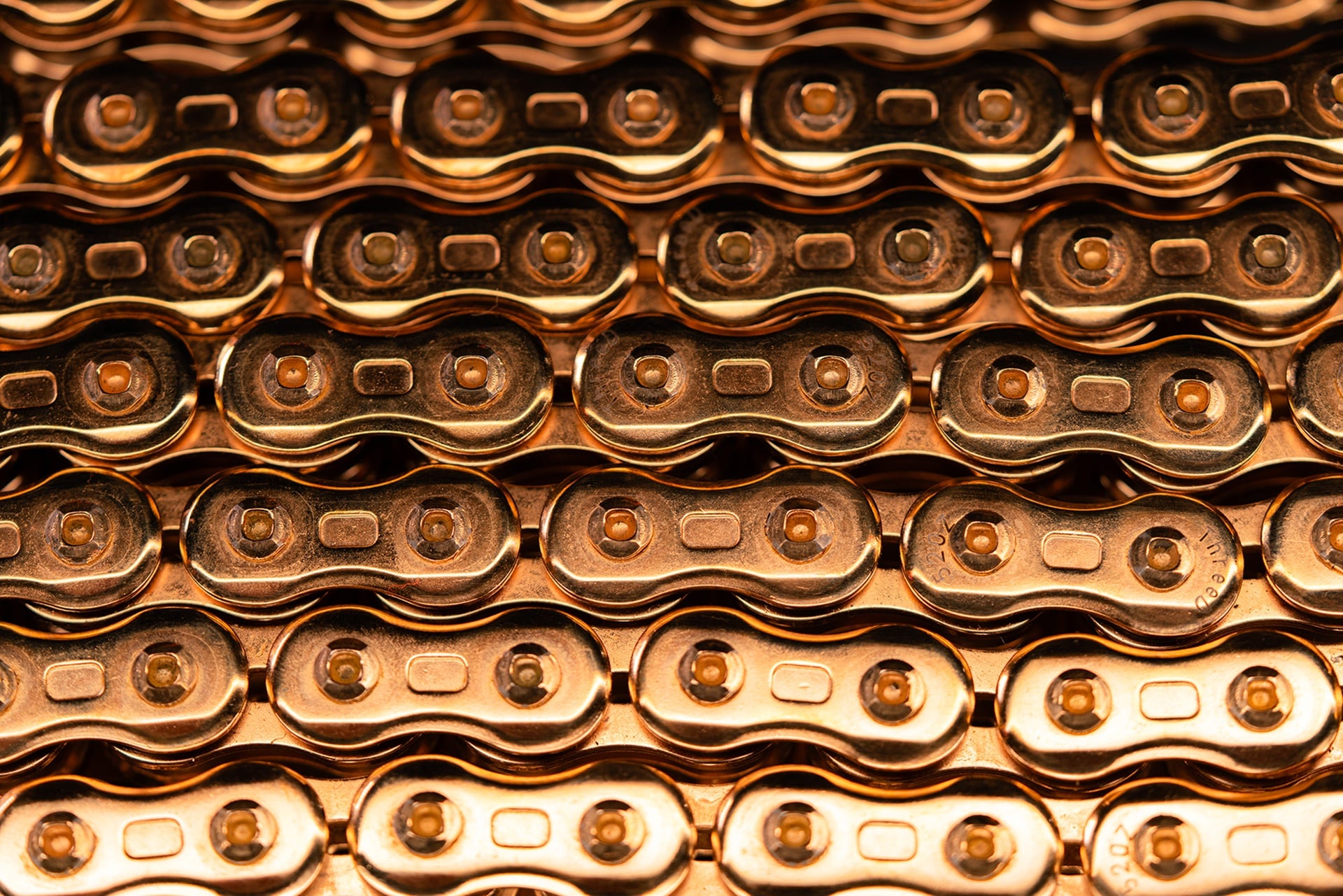 Gama de cadenas EK Chain: ingeniería japonesa en su versión más exigente
