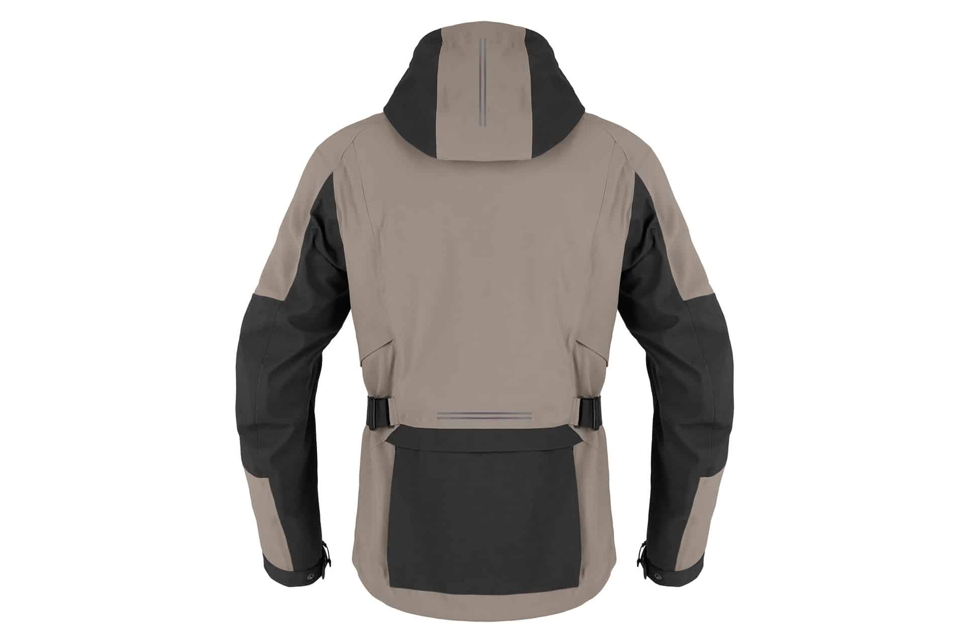 SPIDI invierte el diseño tradicional de las chaquetas multicapa con Step-In Armor