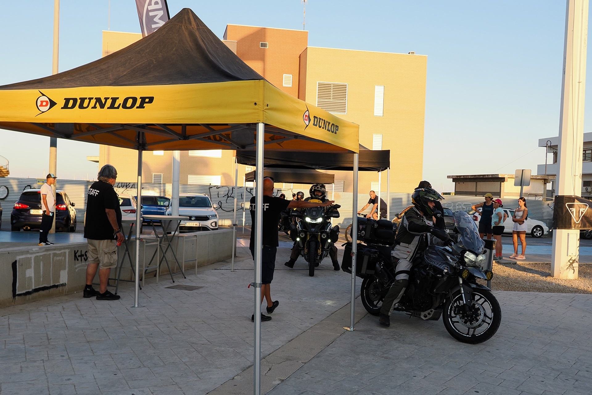 Triumph Coast 2 Coast 2026: Un centenar de motos recorrieron el este y sur peninsular