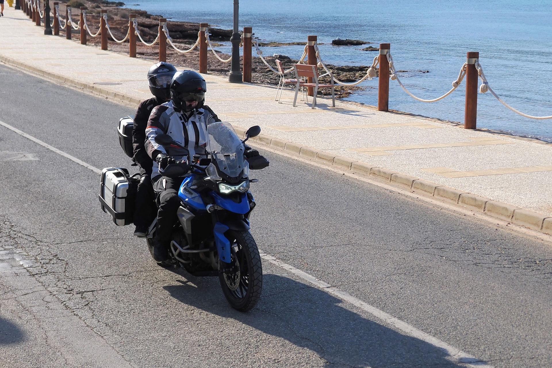 Triumph Coast 2 Coast 2026: Un centenar de motos recorrieron el este y sur peninsular