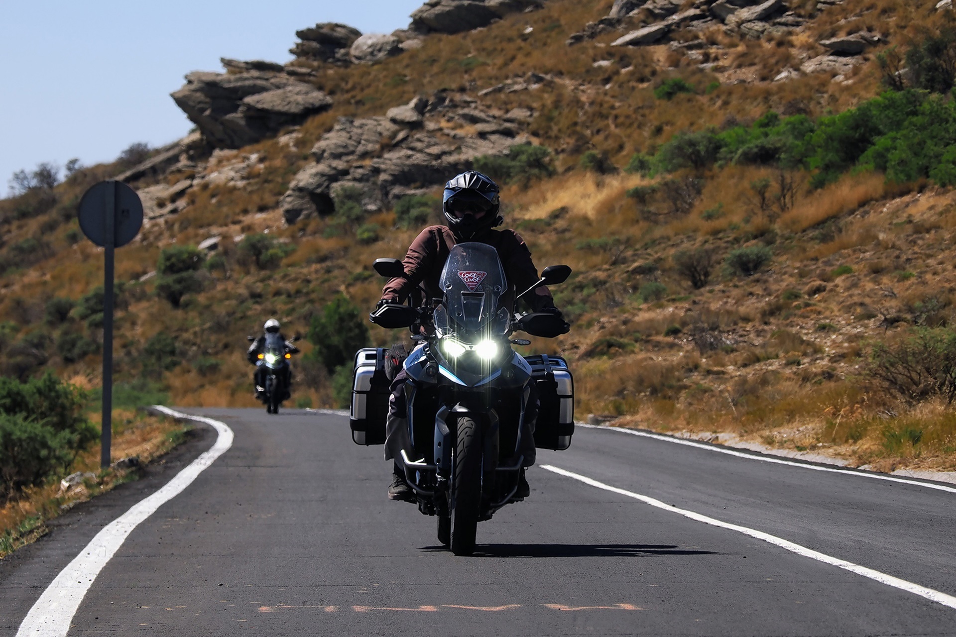 Triumph Coast 2 Coast 2026: Un centenar de motos recorrieron el este y sur peninsular