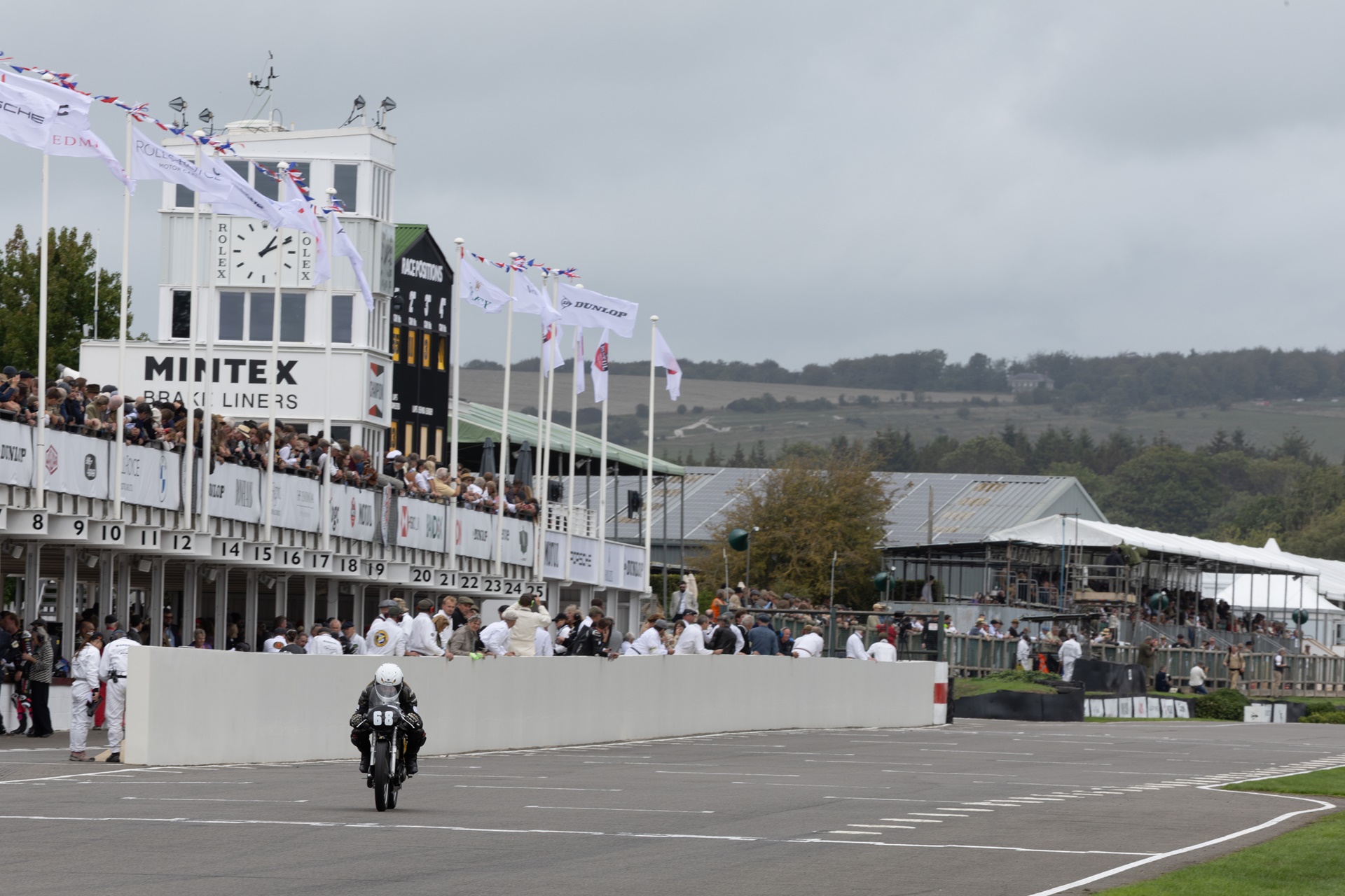 Norton y Works Racing participan con una histórica Manx 30M en Goodwood Revival 2026