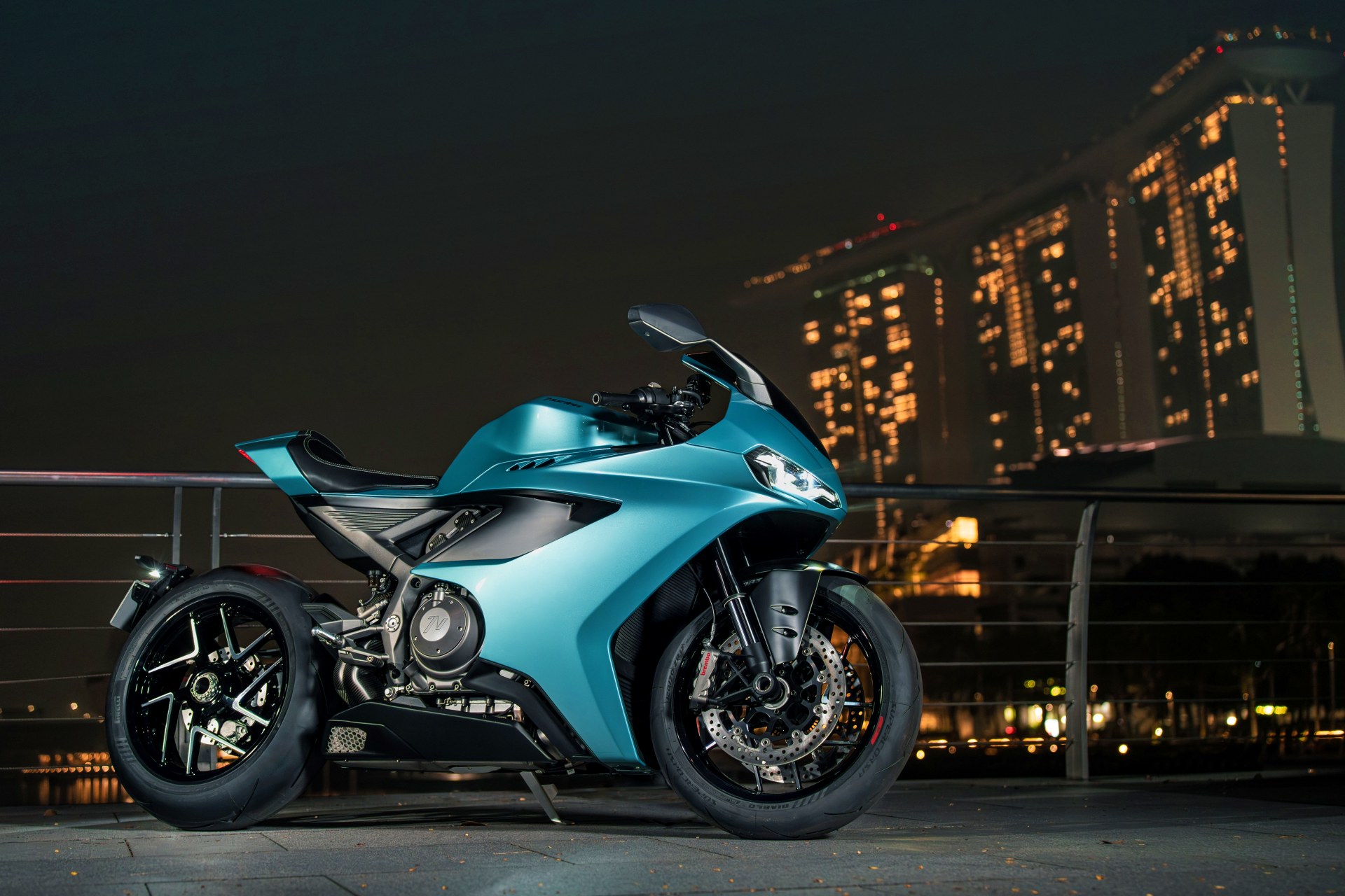 Norton nueva 450 monocilíndrica EICMA 2026