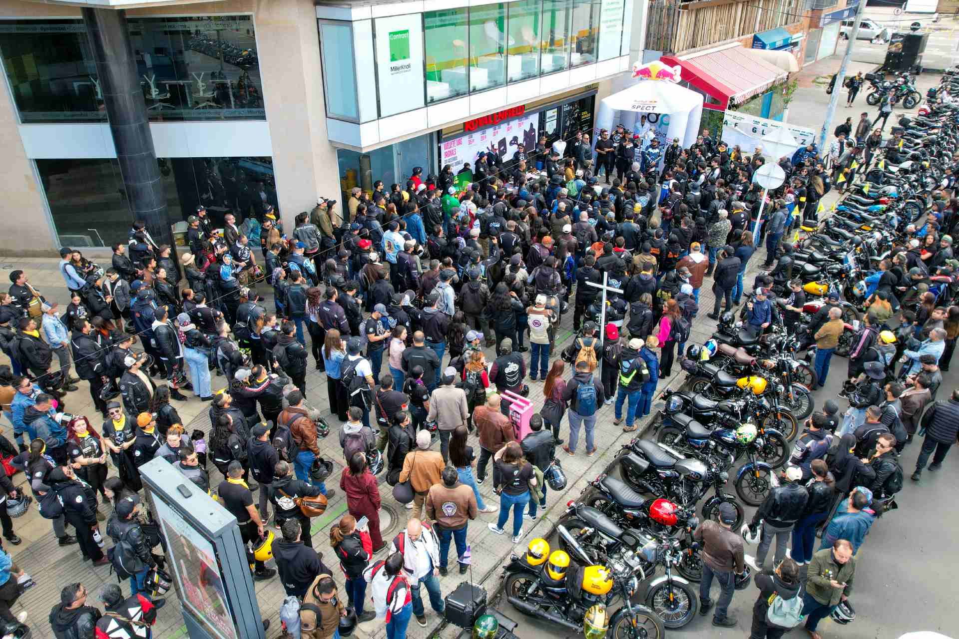 Royal Enfield One Ride 2026: Colombia y una voz solidaria con más de 5.000 motociclistas