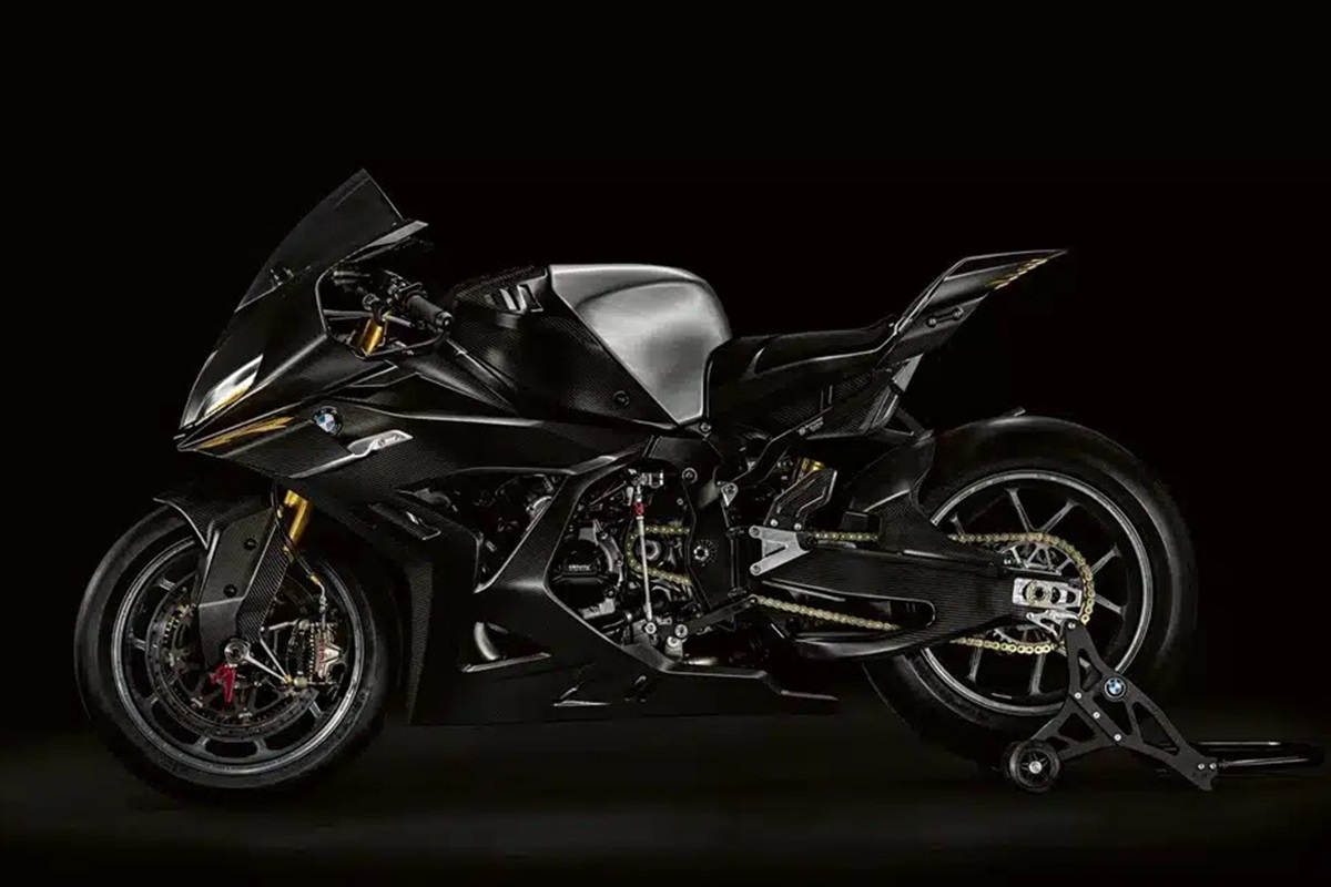 La futura BMW S 1000 RR 2027 ya apunta a la Ducati Panigale V4 con estos importantes cambios