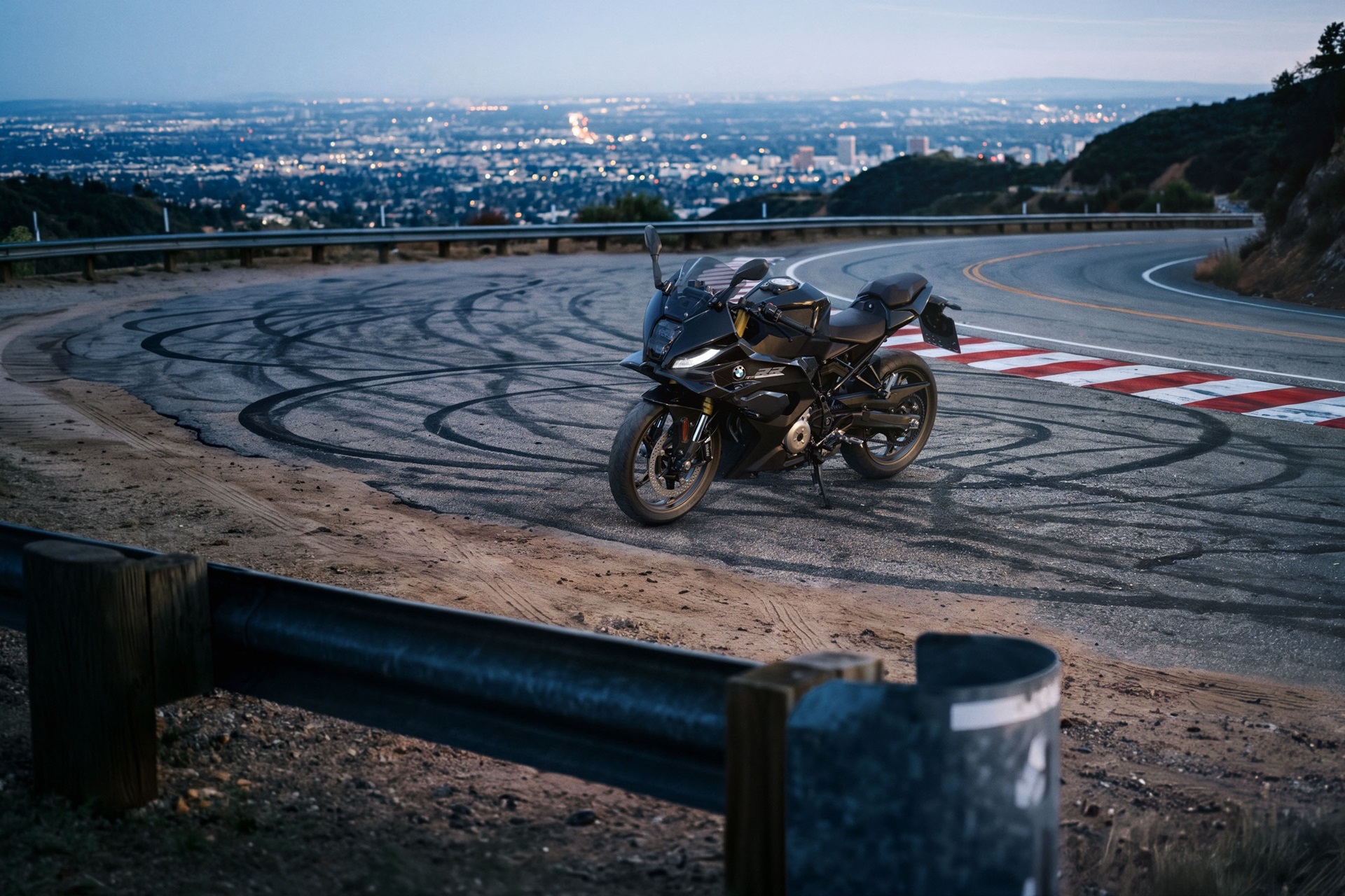 F 450 RR 2027: “La puerta de entrada perfecta al mundo de las motos BMW RR”