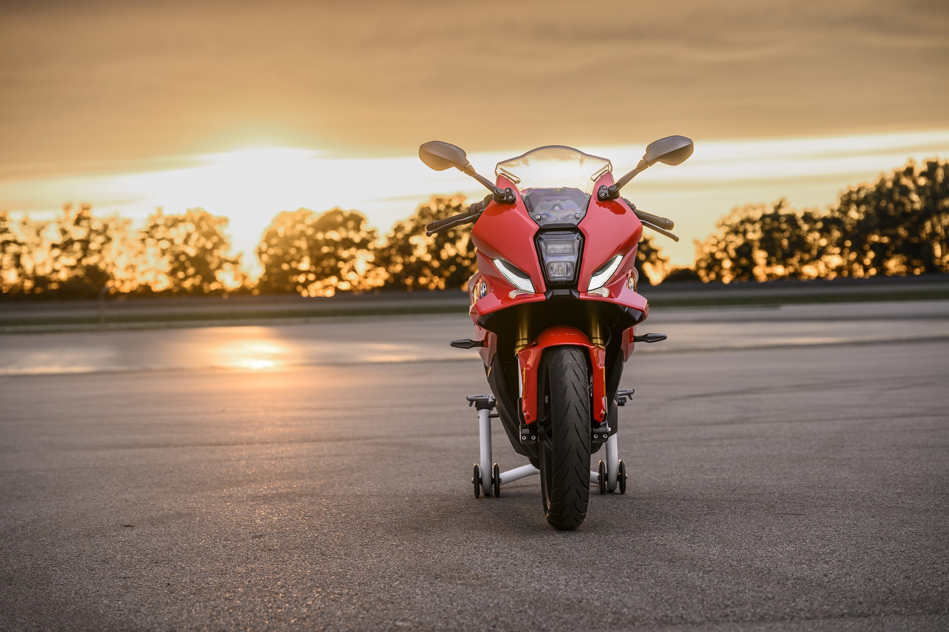 F 450 RR 2027: “La puerta de entrada perfecta al mundo de las motos BMW RR”