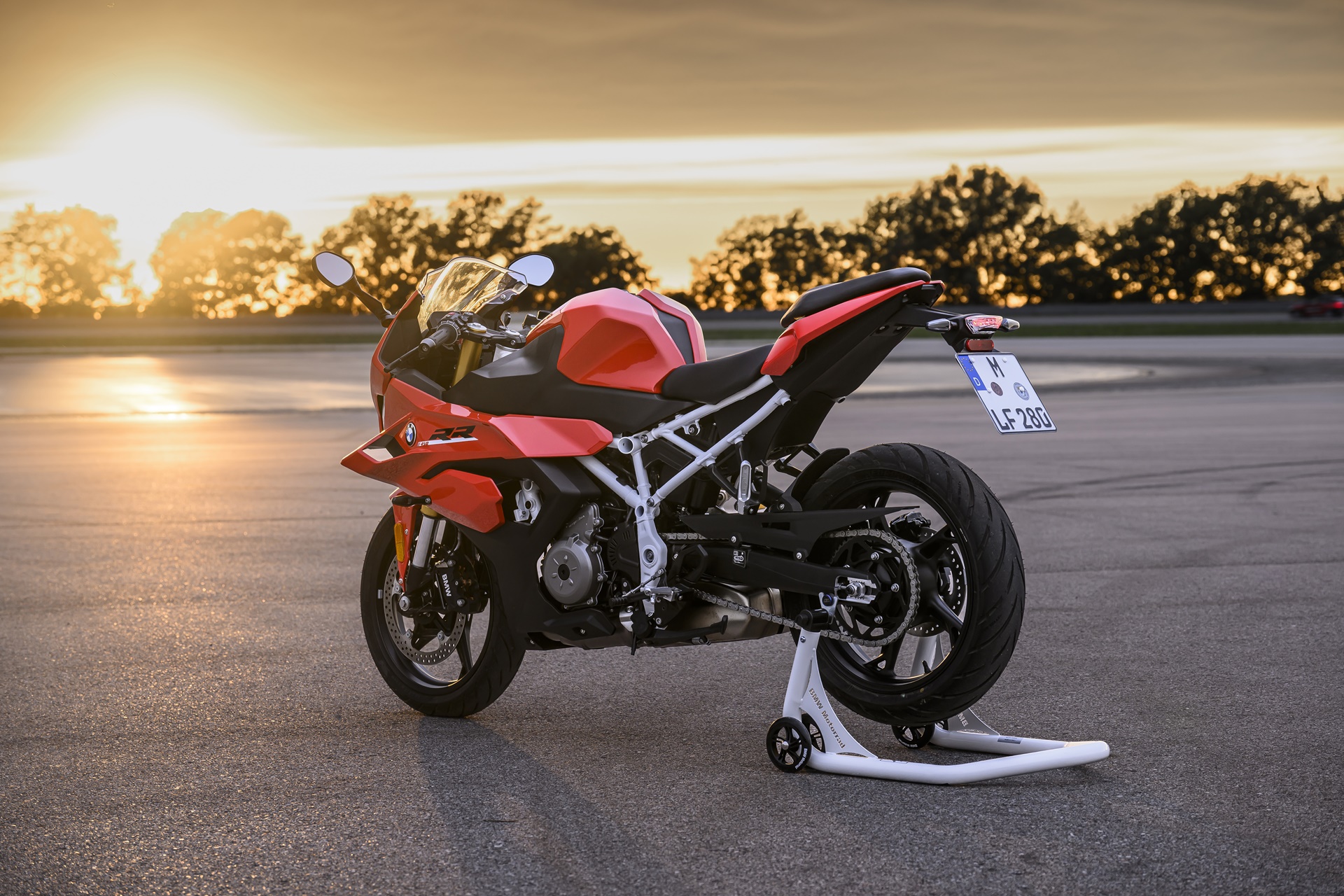 F 450 RR 2027: “La puerta de entrada perfecta al mundo de las motos BMW RR”