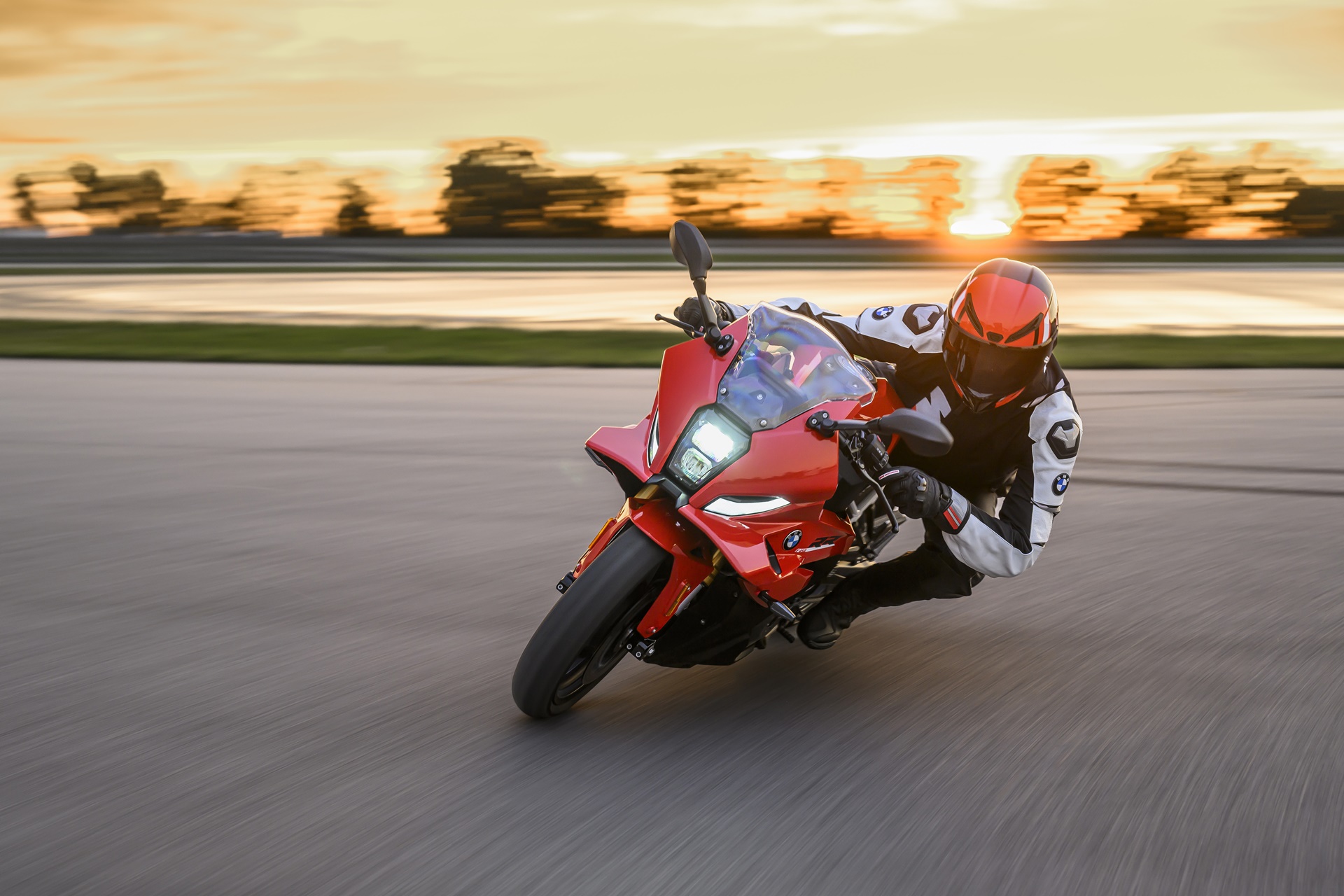F 450 RR 2027: “La puerta de entrada perfecta al mundo de las motos BMW RR”