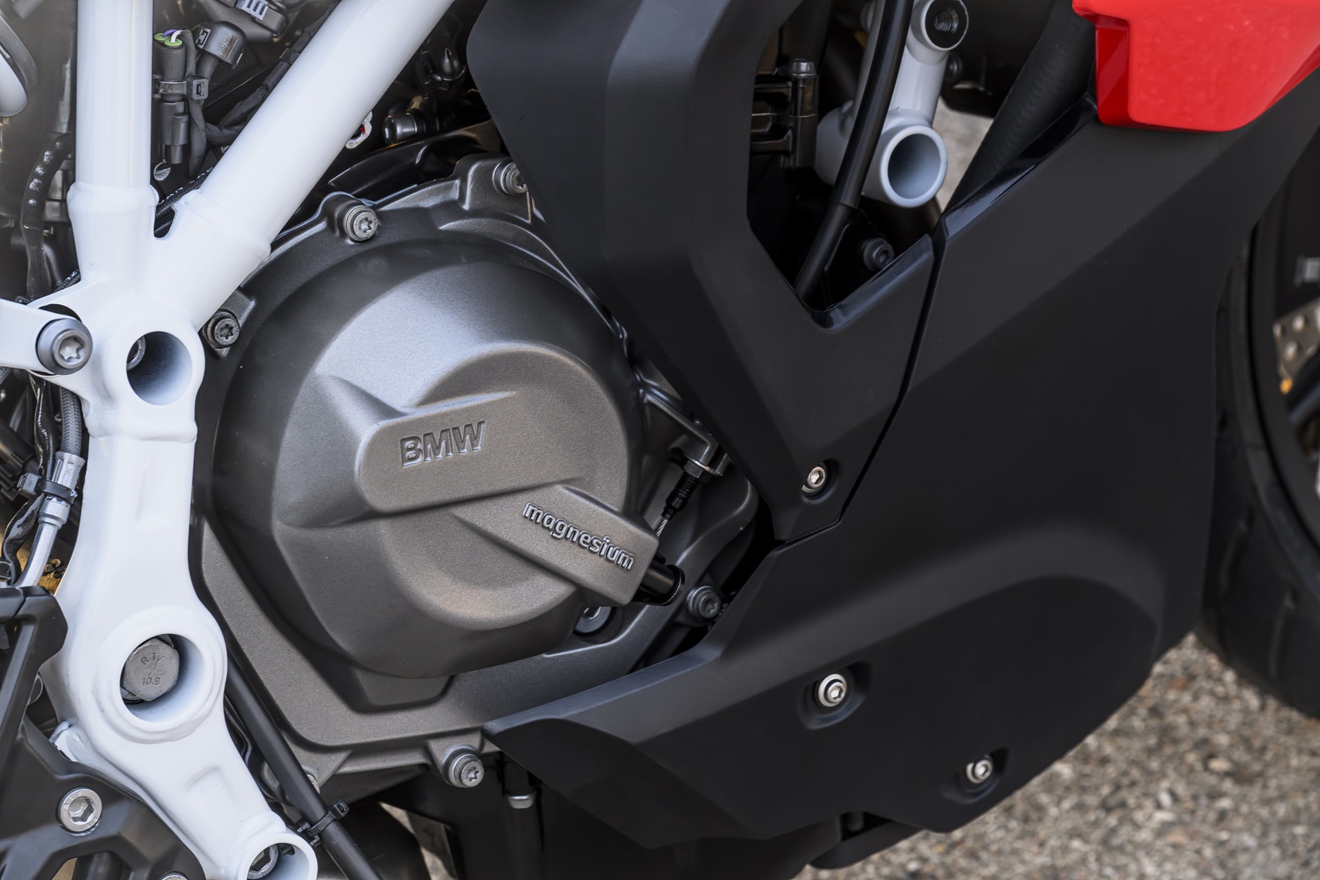 F 450 RR 2027: “La puerta de entrada perfecta al mundo de las motos BMW RR”