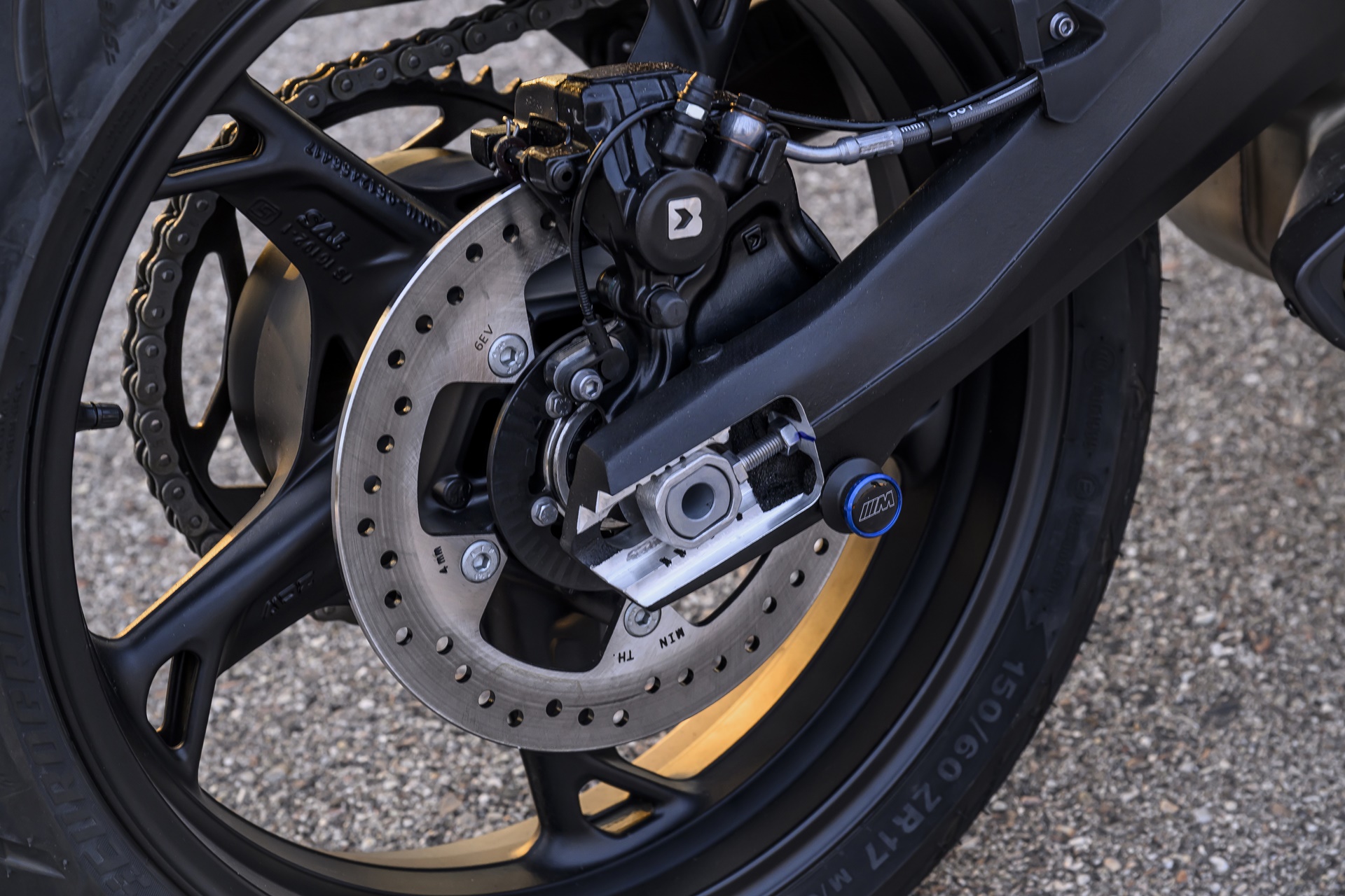 F 450 RR 2027: “La puerta de entrada perfecta al mundo de las motos BMW RR”