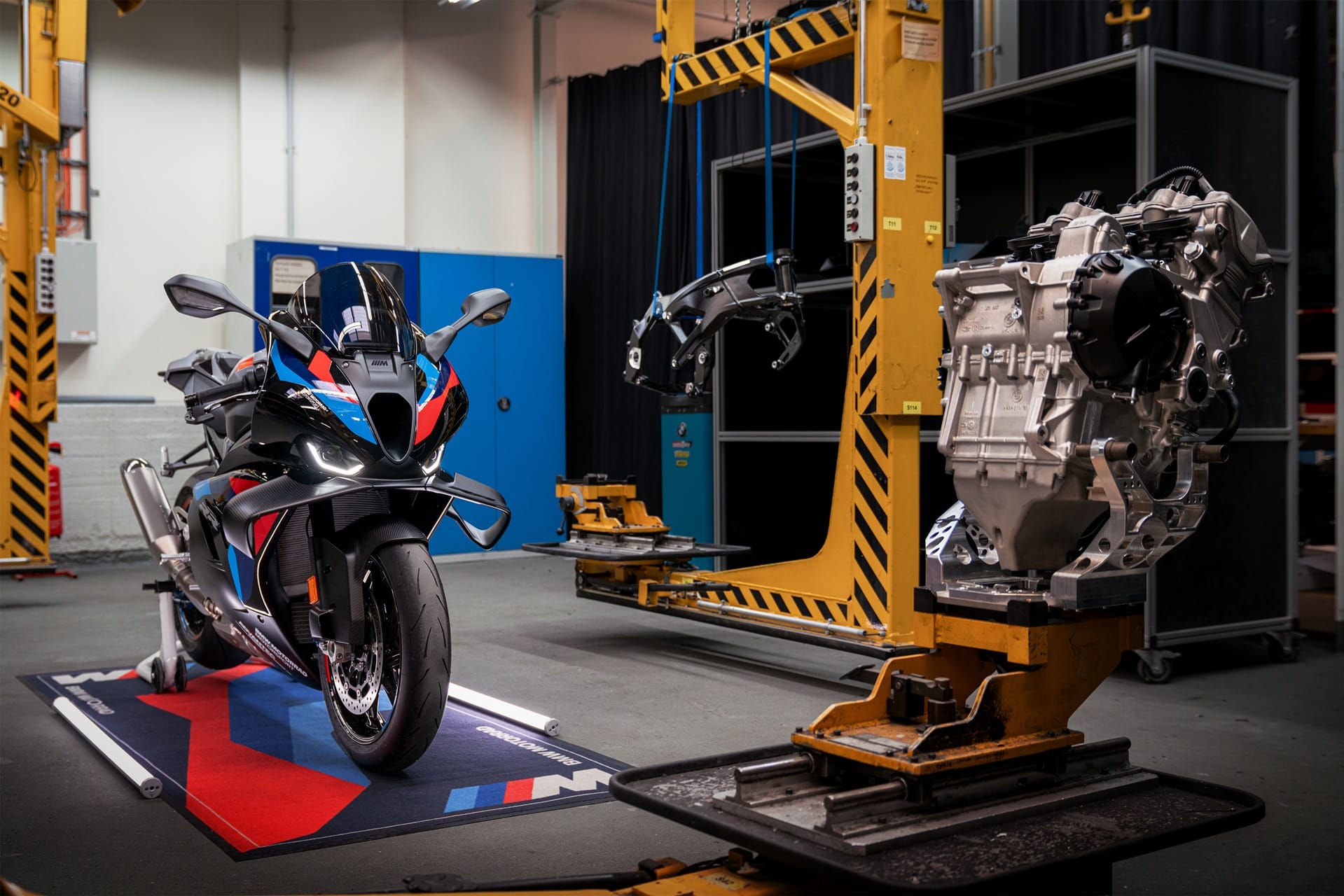 BMW presenta la tercera generación del chasis M Motorsport para la BMW M 1000 RR 2027
