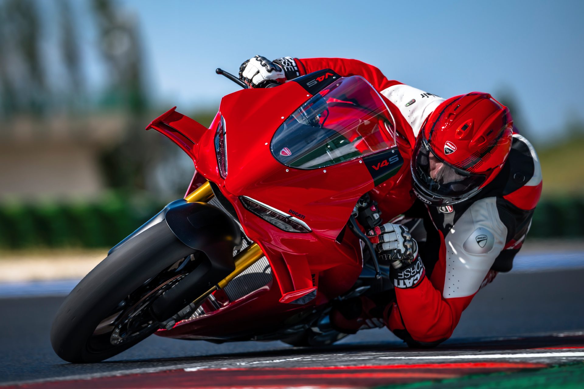 Ducati Panigale V4 2027, potente máquina italiana con tecnología de MotoGP