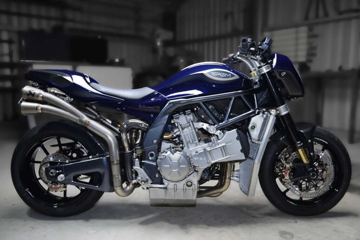PGM V8: una loca creación con dos motores de R1, 334 CV y 180.000 dólares de la época