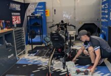 El WorldSBK convierte Jerez en una fiesta del motociclismo con carreras decisivas y un paddock muy cercano