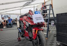 El WorldSBK convierte Jerez en una fiesta del motociclismo con carreras decisivas y un paddock muy cercano