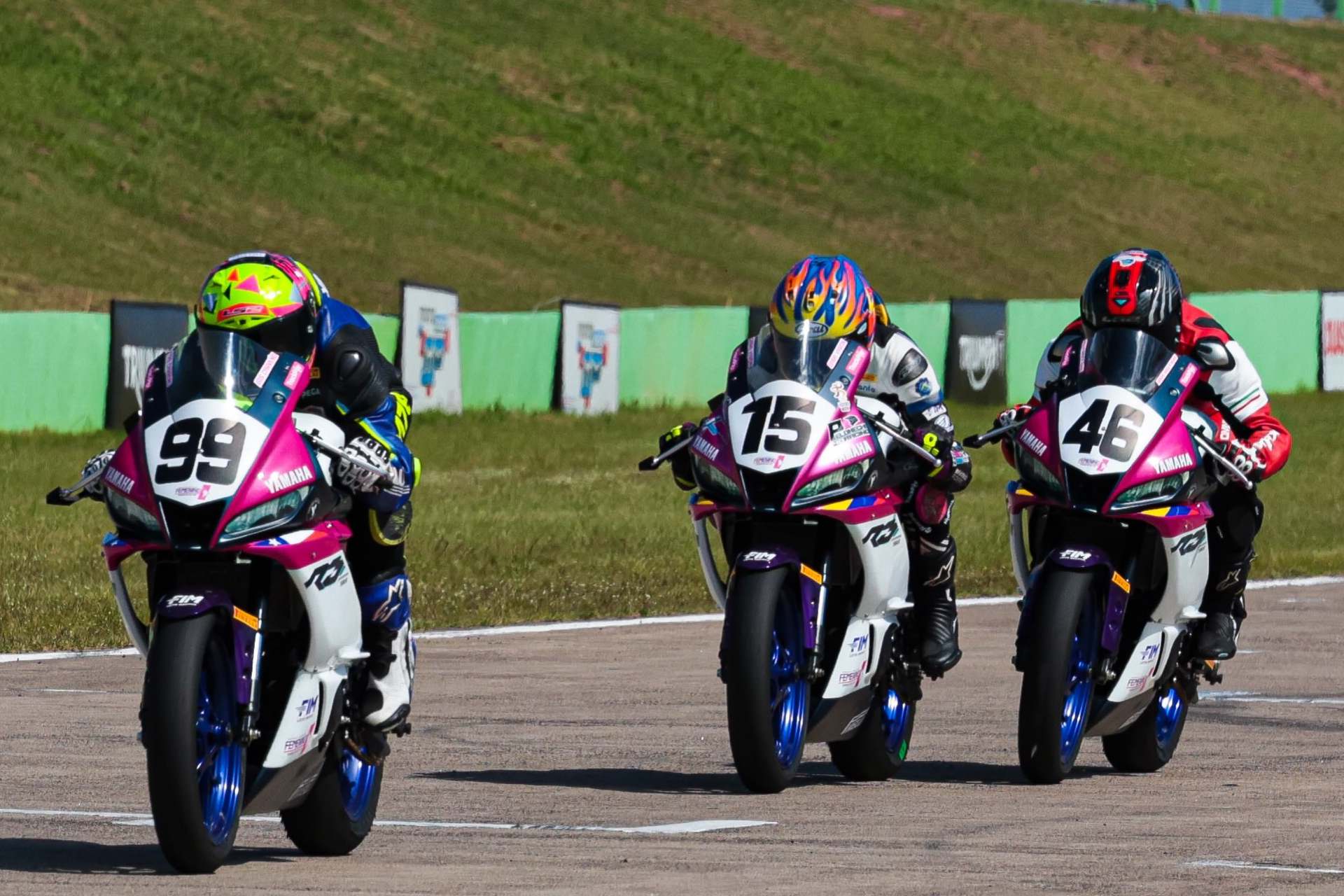 Isis Carreño se lleva el Yamaha R3 bLU cRU. Sara Varón, brilló en Brasil