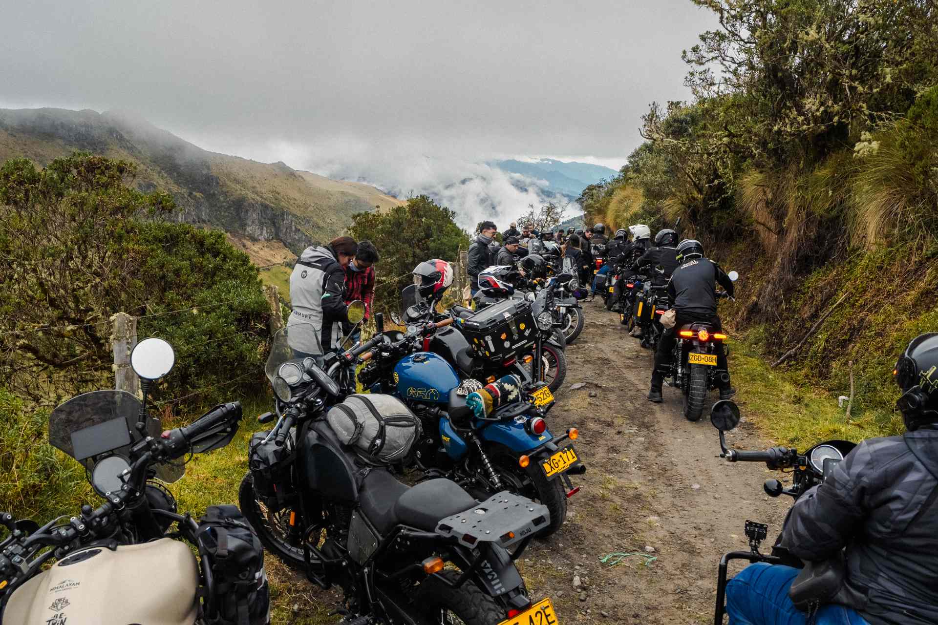 Royal Enfield convirtió las carreteras de Caldas en una ruta de solidaridad