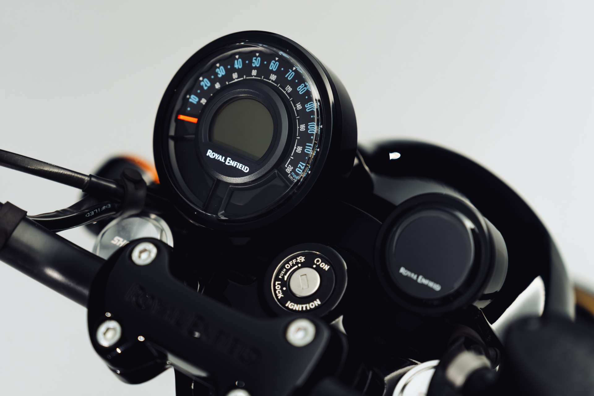 Royal Enfield Shotgun 650 x Rough Crafts Drop: la joya de colección que llegará a Colombia