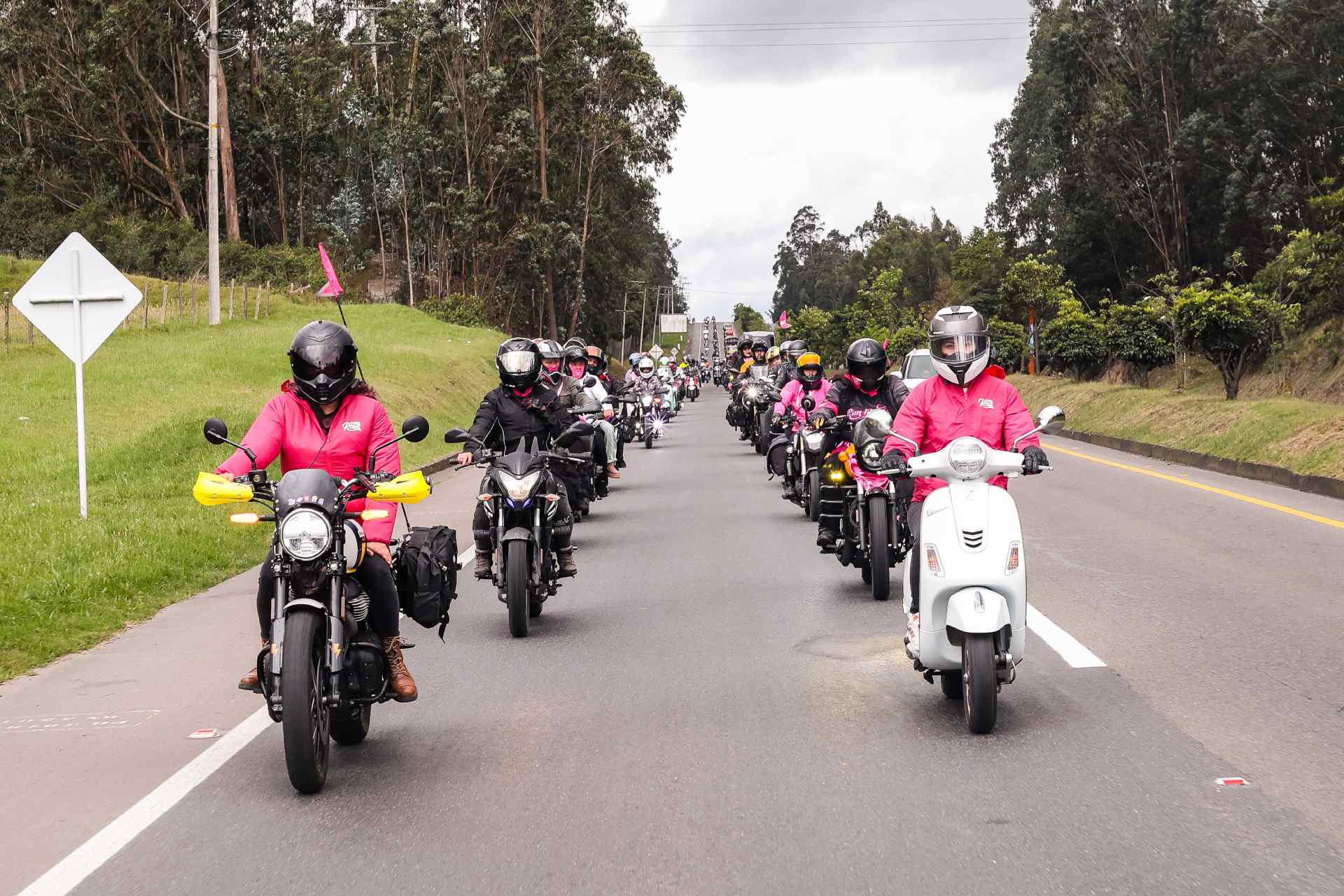 La Ruta Rosa: más de 500 motos rodando por un propósito
