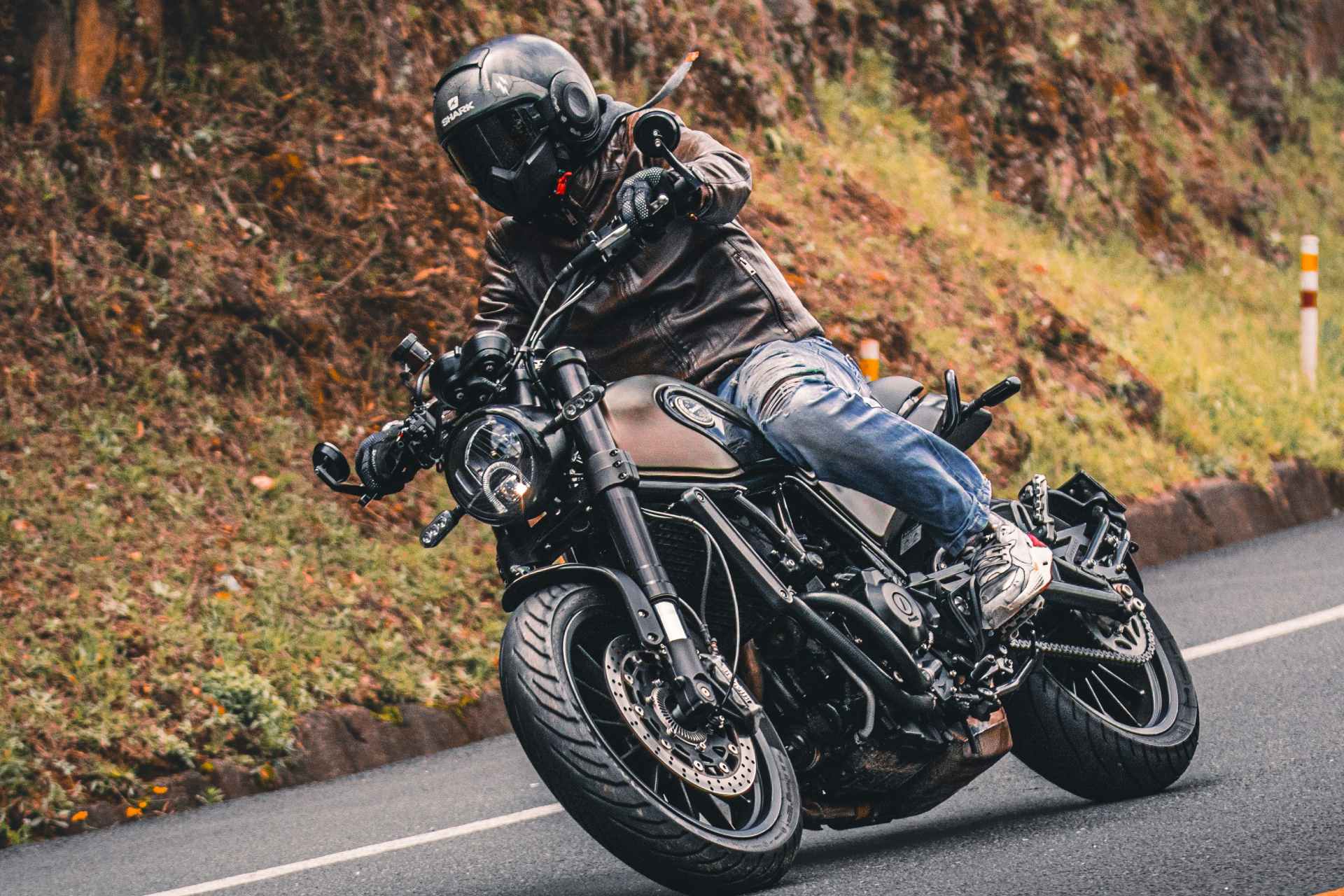 SOAT, licencia y revisión técnico-mecánica, los documentos para circular en moto por Colombia