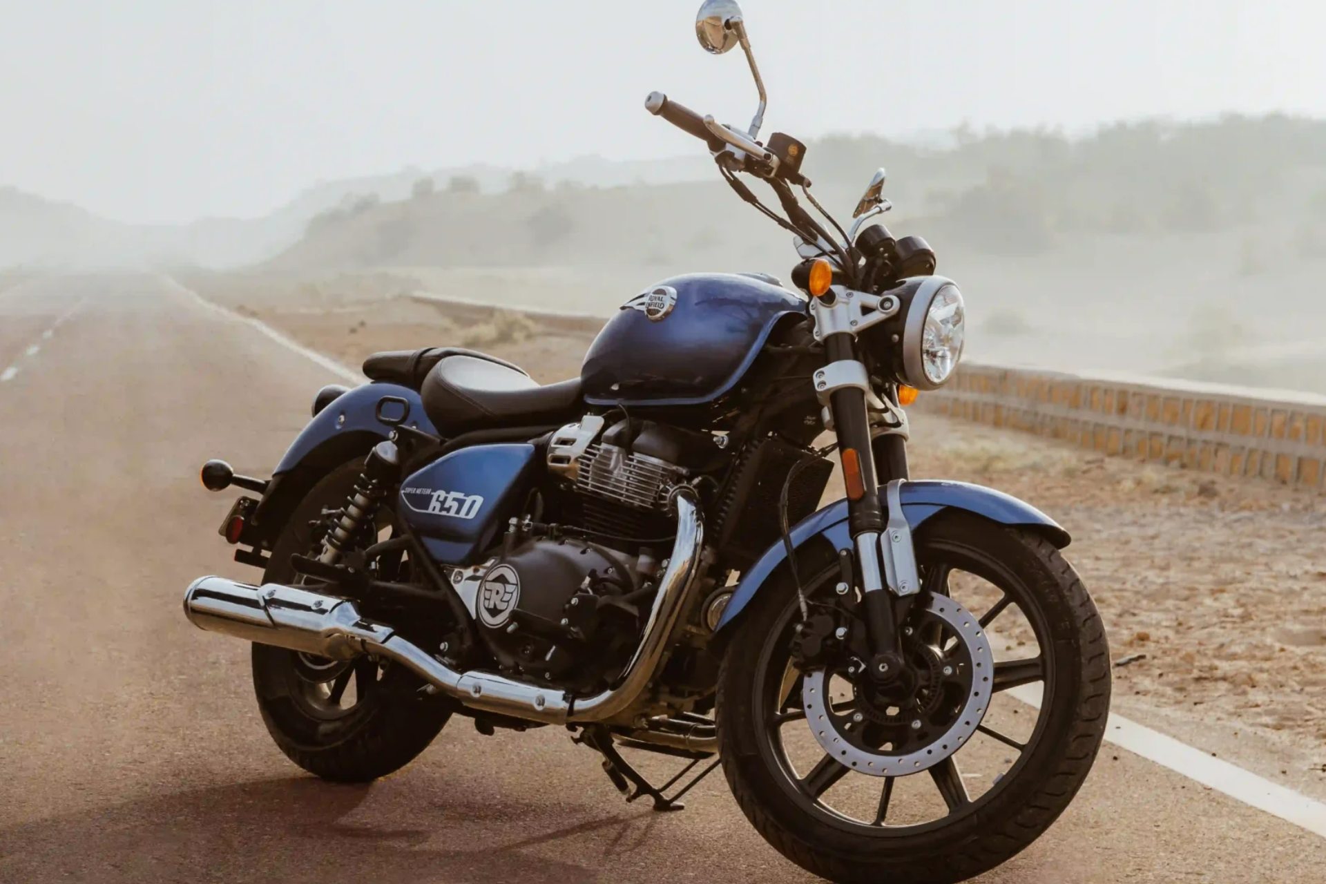 Royal Enfield hace historia en Colombia: ensamblará la Super Meteor 650