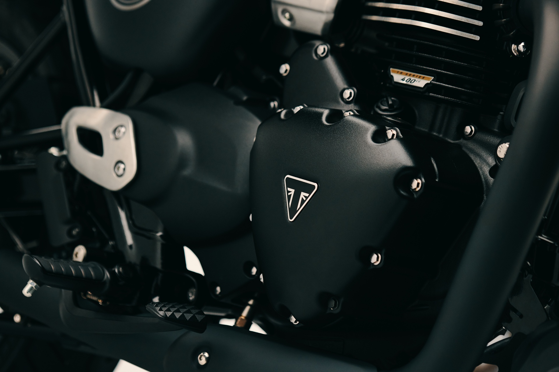 Triumph Bonneville T40 y T40 Black