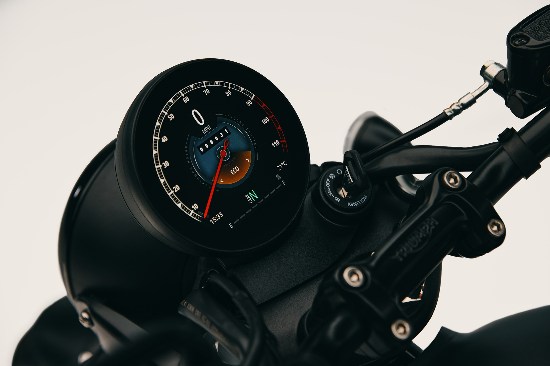Triumph Bonneville T40 y T40 Black