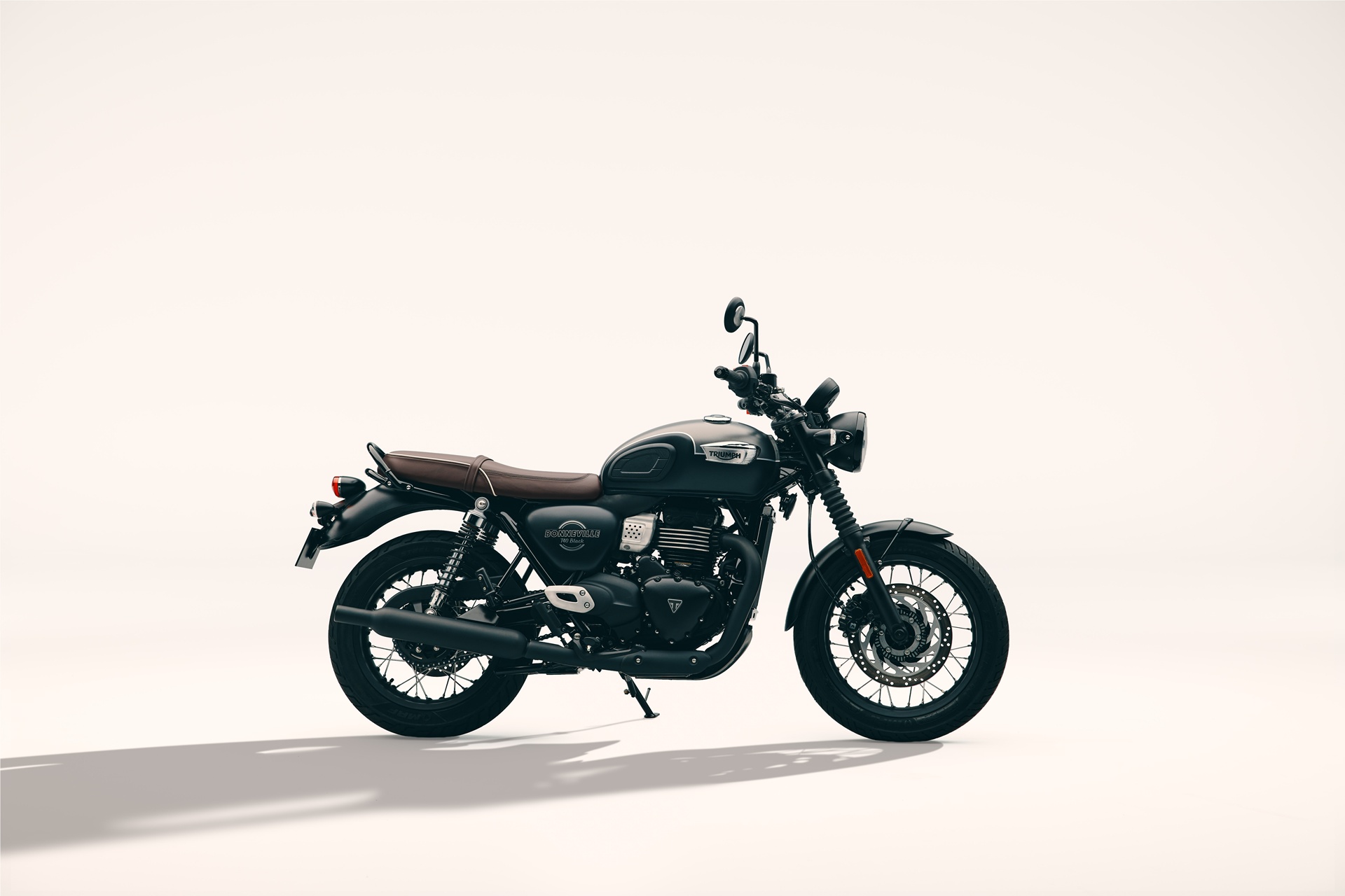 Triumph Bonneville T40 y T40 Black