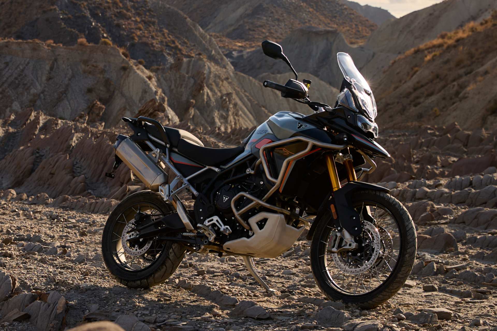 Triumph presentó en Colombia las Tiger 900 Alpine, Desert y Trident 800