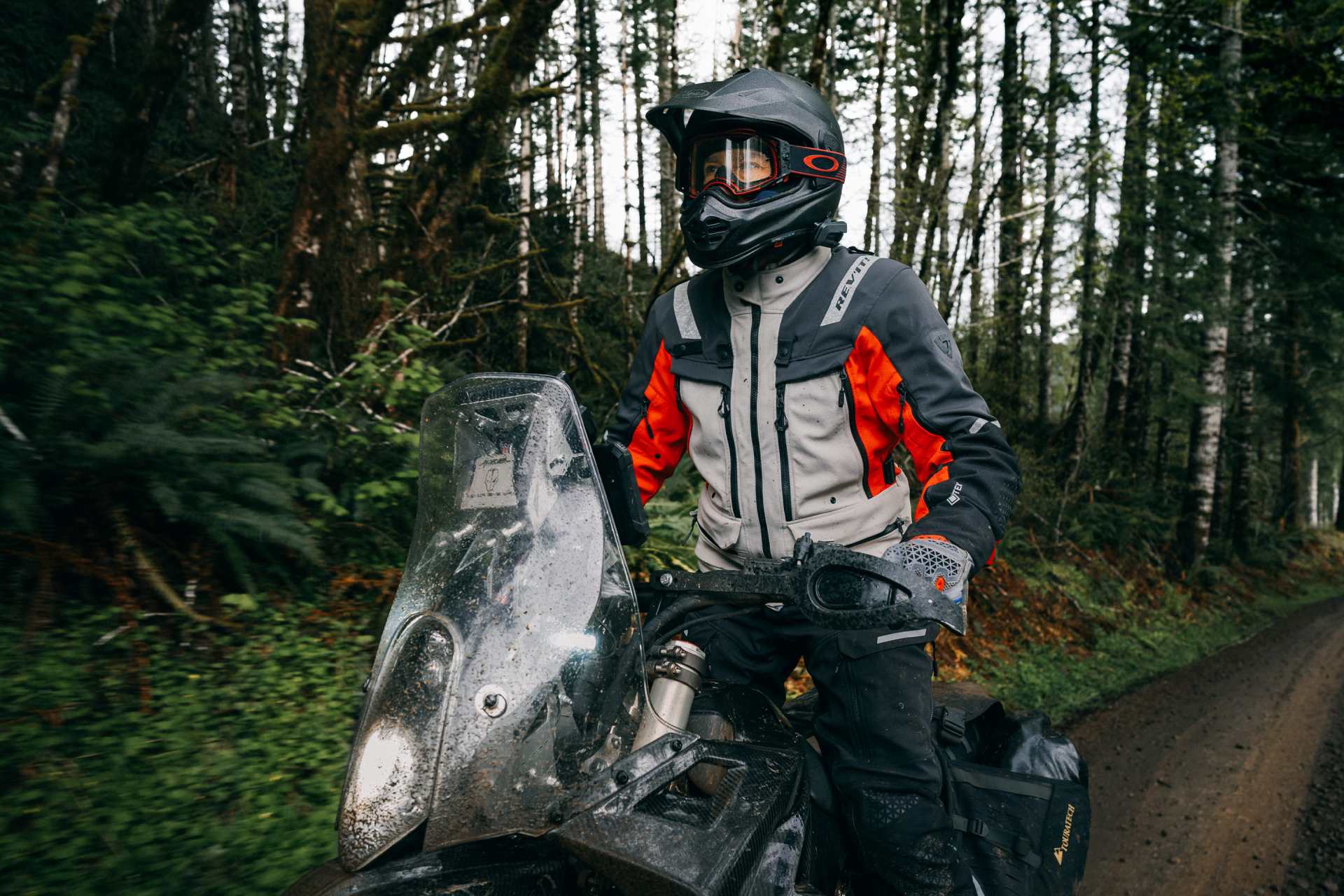 REV'IT! 2026: una colección de lujo para la seguridad de los motociclistas colombianos