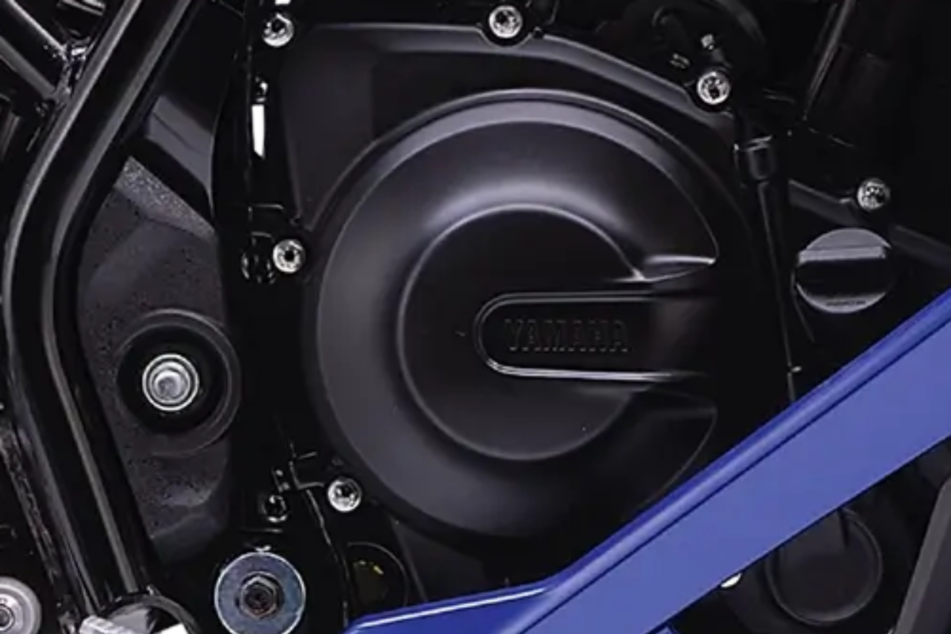 Las claves de la nueva Yamaha YZF-R2, la supersport que estrena tecnología de la familia R